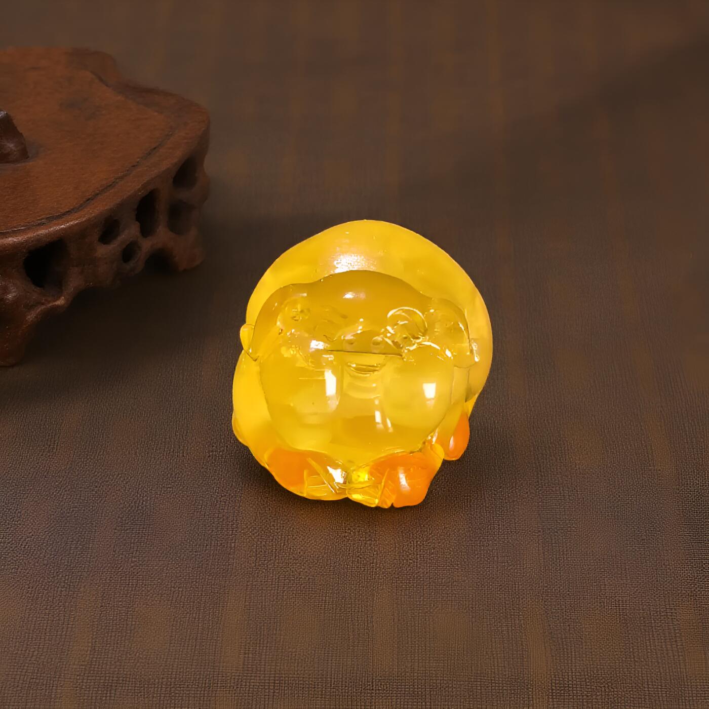 碧月说宝 君子怀瑾·当代和田玉清风专场(八) 福气满满蜜蜡小福猪吊坠