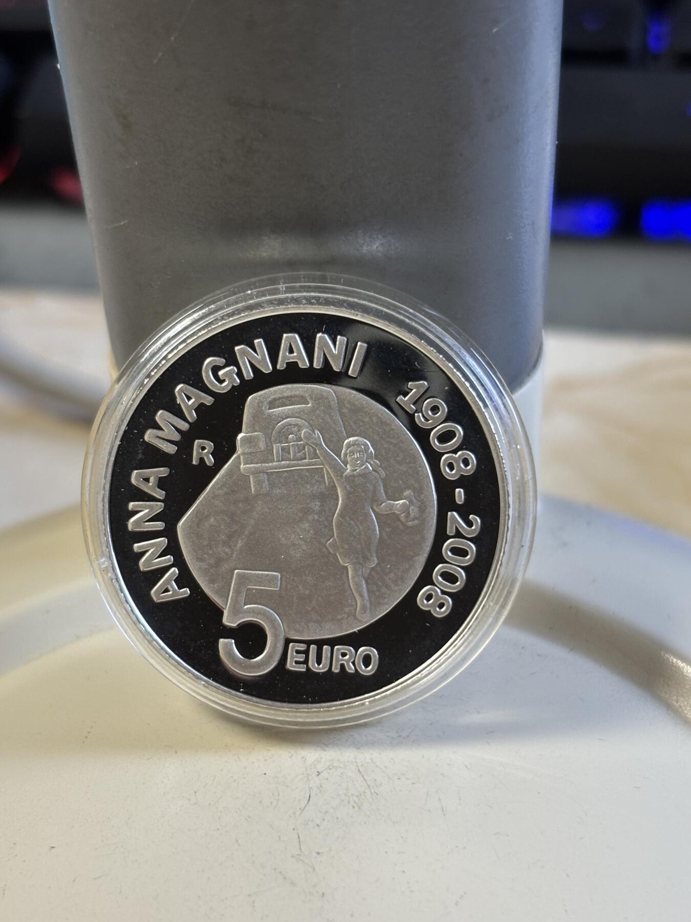 第197期拍卖 意大利2008年电影明星安娜马格纳尼精制纪念银币，925银，18克，发行9000枚，