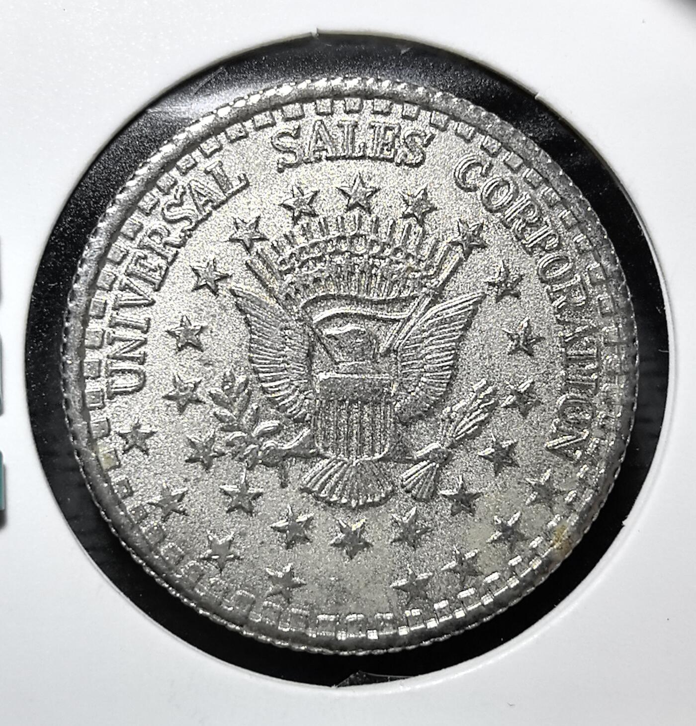 外国优质老铜币纪念币银币专场，周六晚上九点倒数截拍，满百包邮，周日发货,可寄存半年，喜欢朋友微信扫描二维码可直接参拍 美国环球销售公司1976 年摩根头像纪念代币