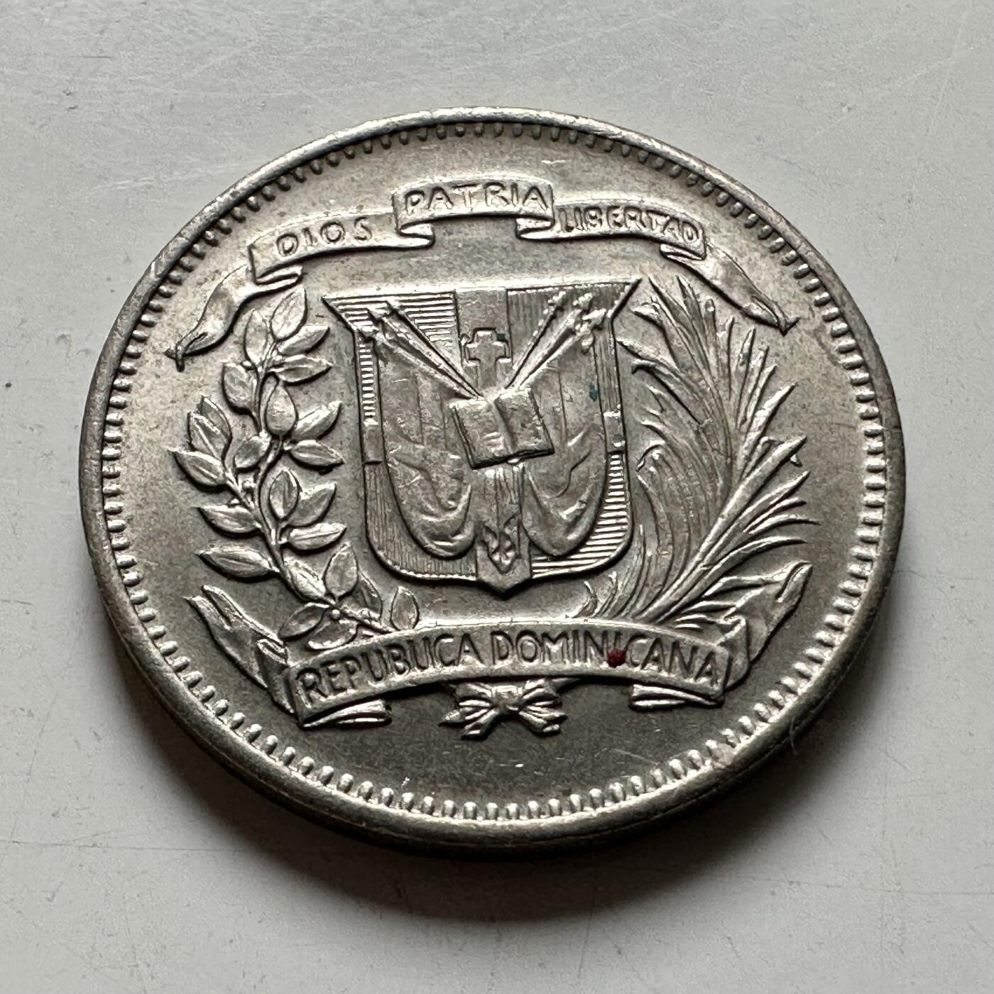 🌹外币初藏🌹🐯2026年第40场   每周二四六晚8️⃣点 世界钱币 多米尼加1975年10分