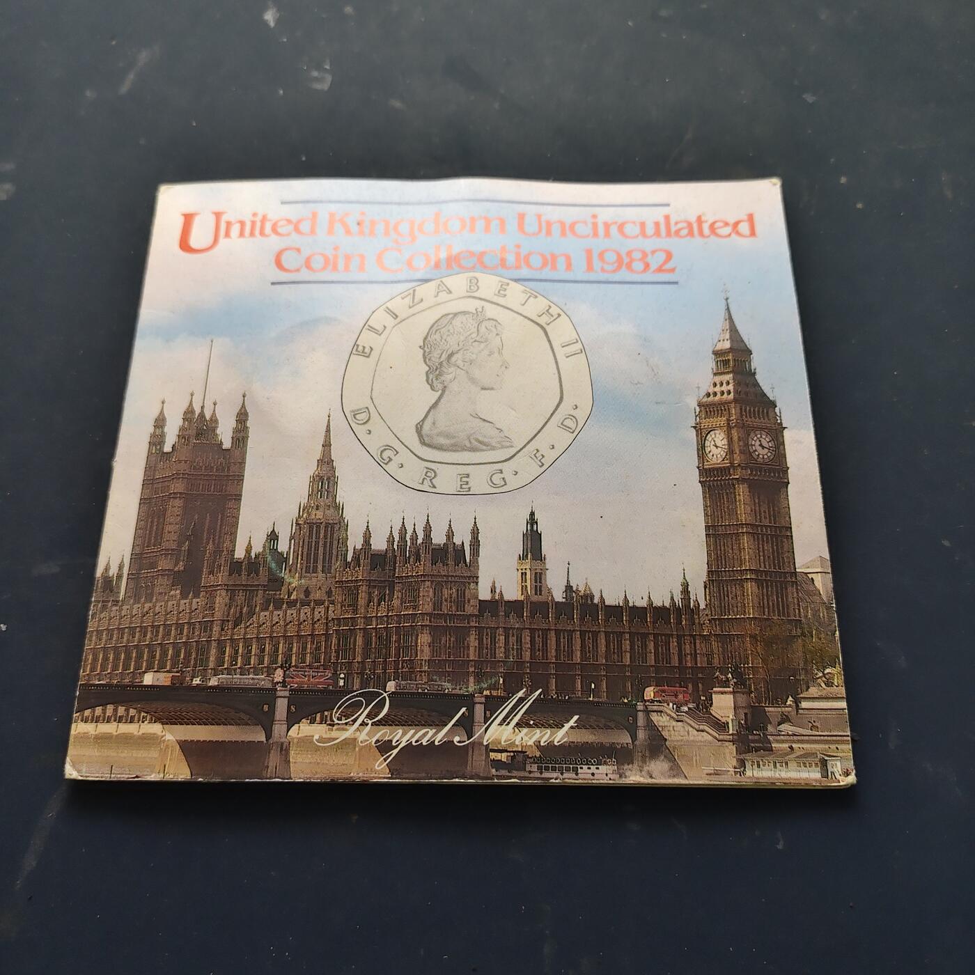 【全场包邮】纯粹捡漏拍521场 英国官方封装套币3套一组-1982年封装（无外壳）+1982年封装+1995年封装含联合国2镑