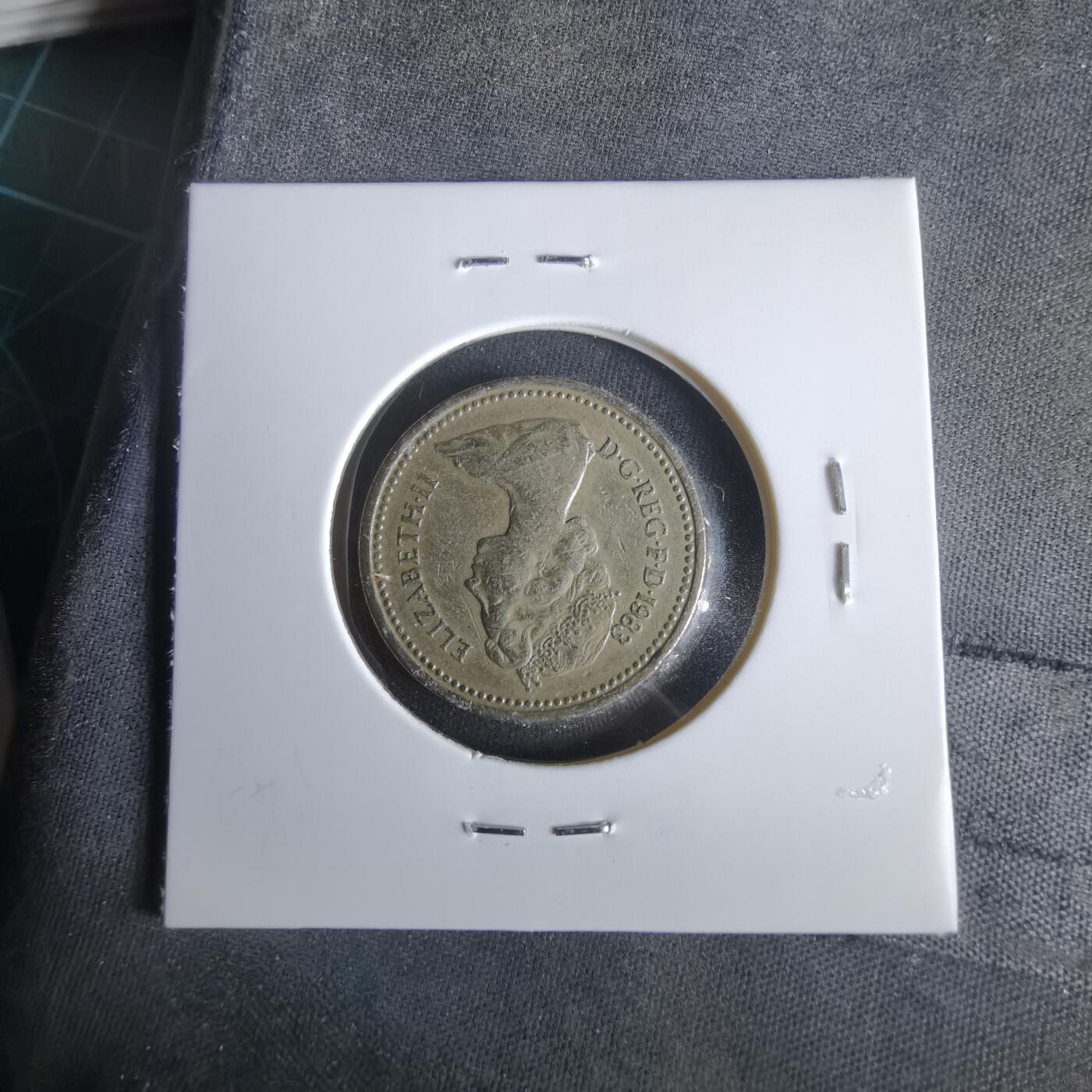 沼泽如烟--第1047场 英国1983年一磅