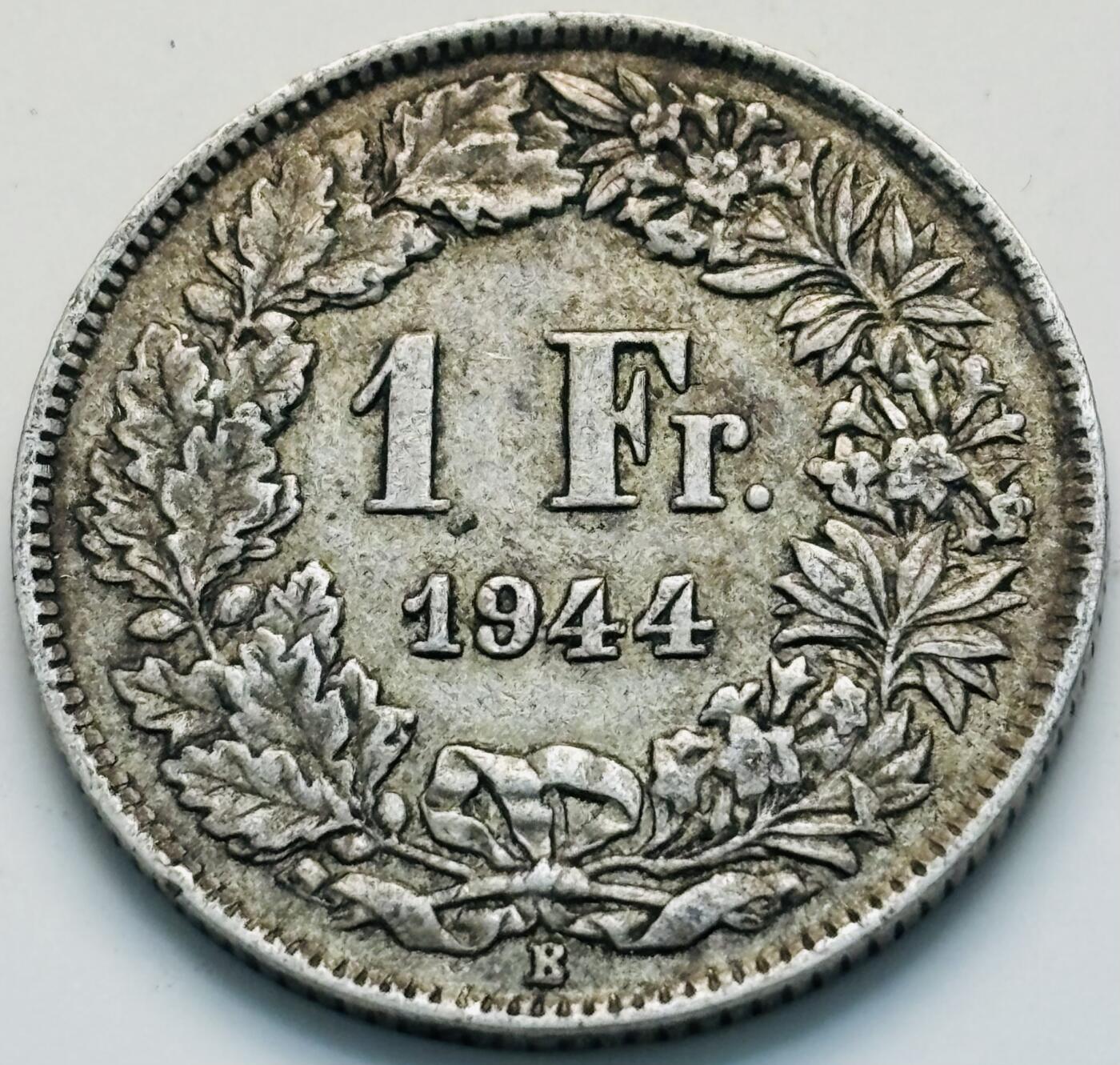 文馨钱币收藏第 299 场，长期接代拍业务 好品 1944 年瑞士 1 法郎银币，5 克 835 银