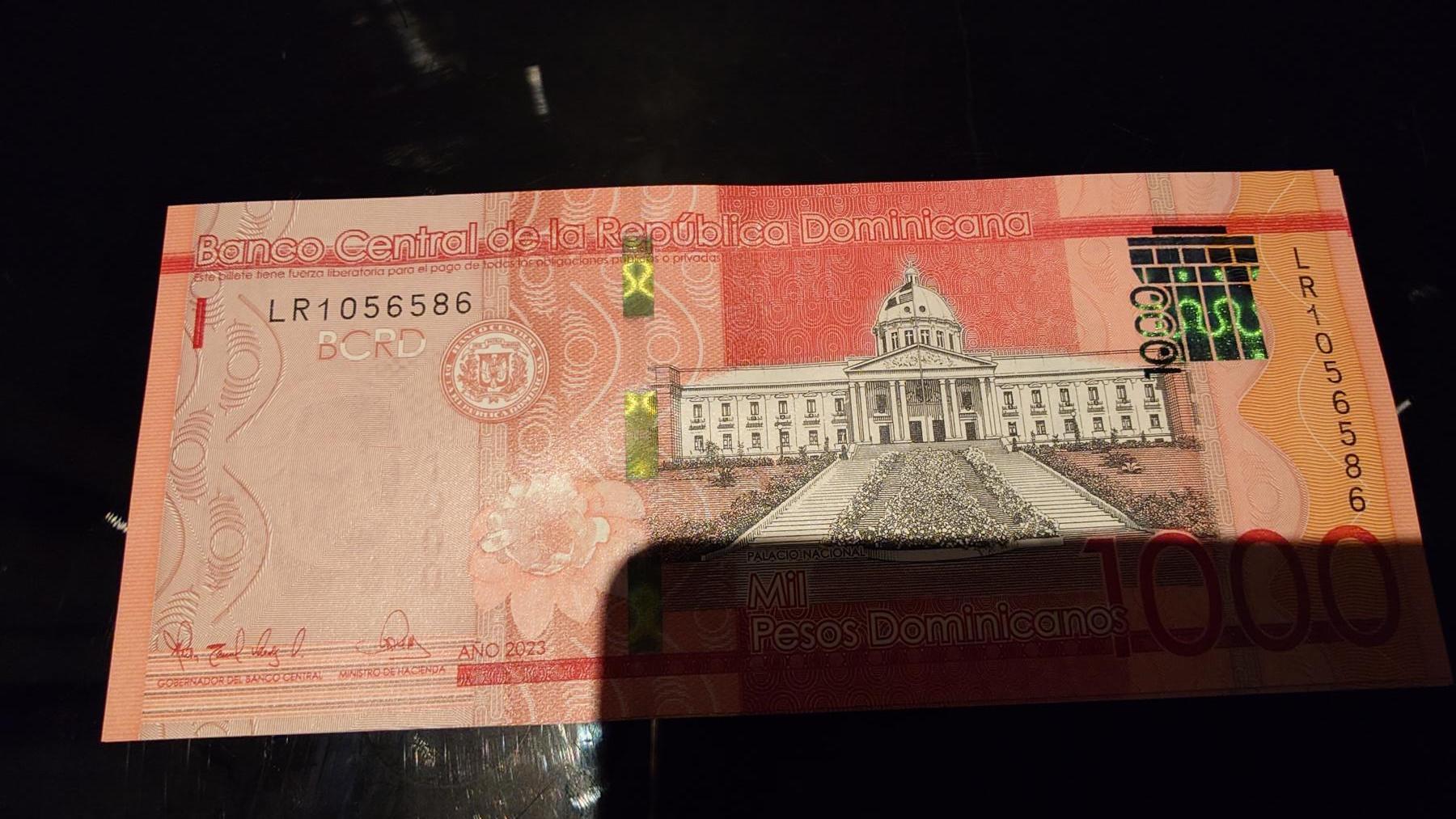 世界钱币～微拍第245期暨2026年第26期  新货卖剩品种部分上架提供选购 2023年多米尼加1000 全新绝品无47尾号586