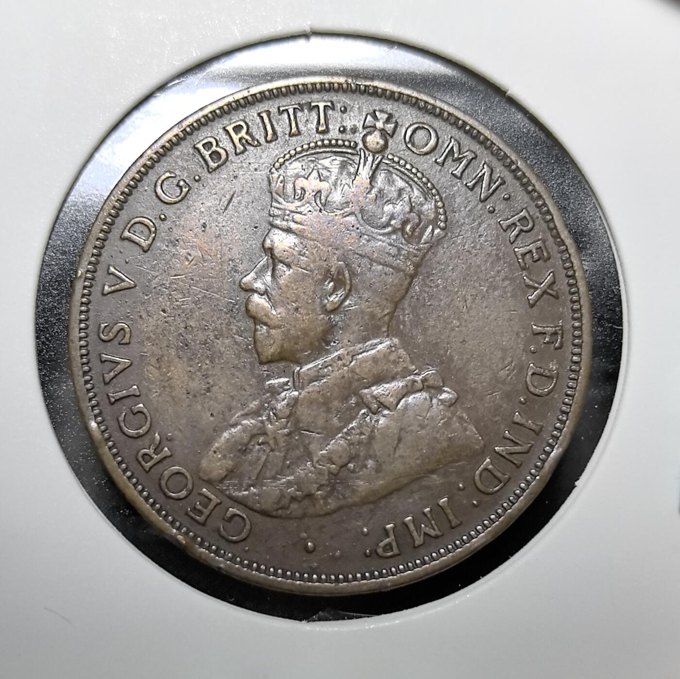 外国优质老铜币纪念币银币专场，周六晚上九点倒数截拍，满百包邮，周日发货,可寄存半年，喜欢朋友微信扫描二维码可直接参拍 澳大利亚1917年1便士I版，发行于乔治五世统治时期，是澳大利亚联邦建立后统一货币体系的核心实物。该币发行于一战期间，见证了澳大利亚作为英联邦成员参战、本土经济发展的历史，I 厂标为墨尔本造币厂，是澳联邦建国初期的重要钱币遗存。