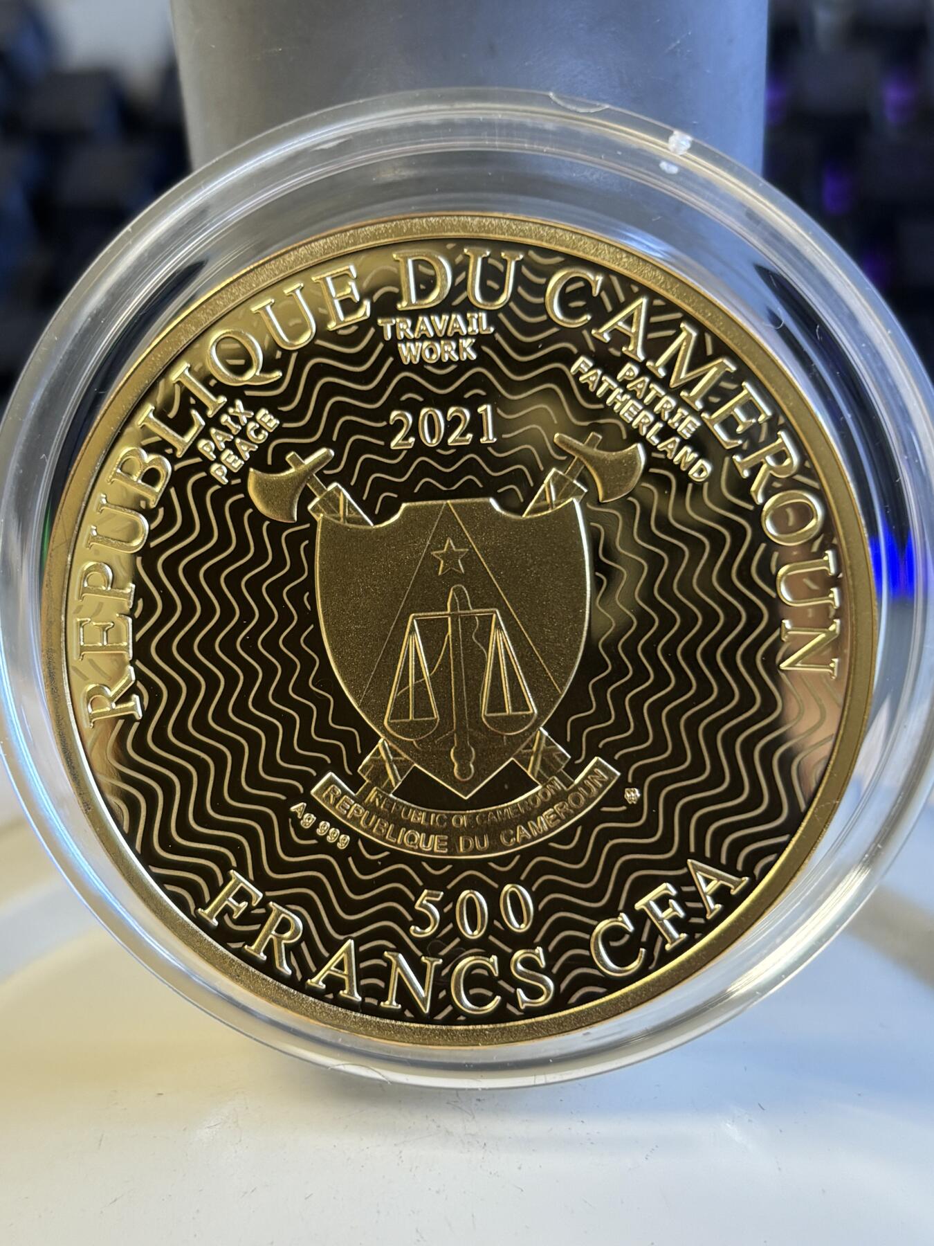 第197期拍卖 喀麦隆2021年幸运树2镶嵌彩色精制双面镀金银币17.5克，999银，发行555枚