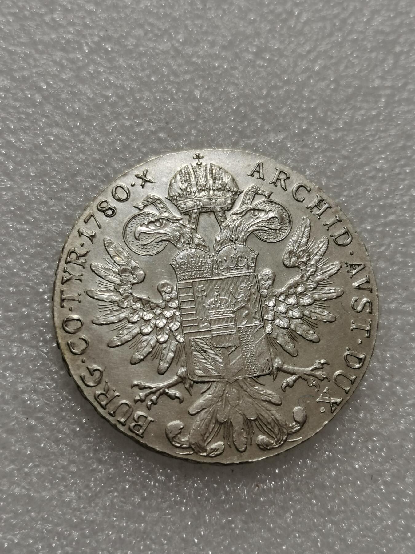 天下钱庄专场欢迎参拍 奥匈帝国大奶妈银币，官方后铸