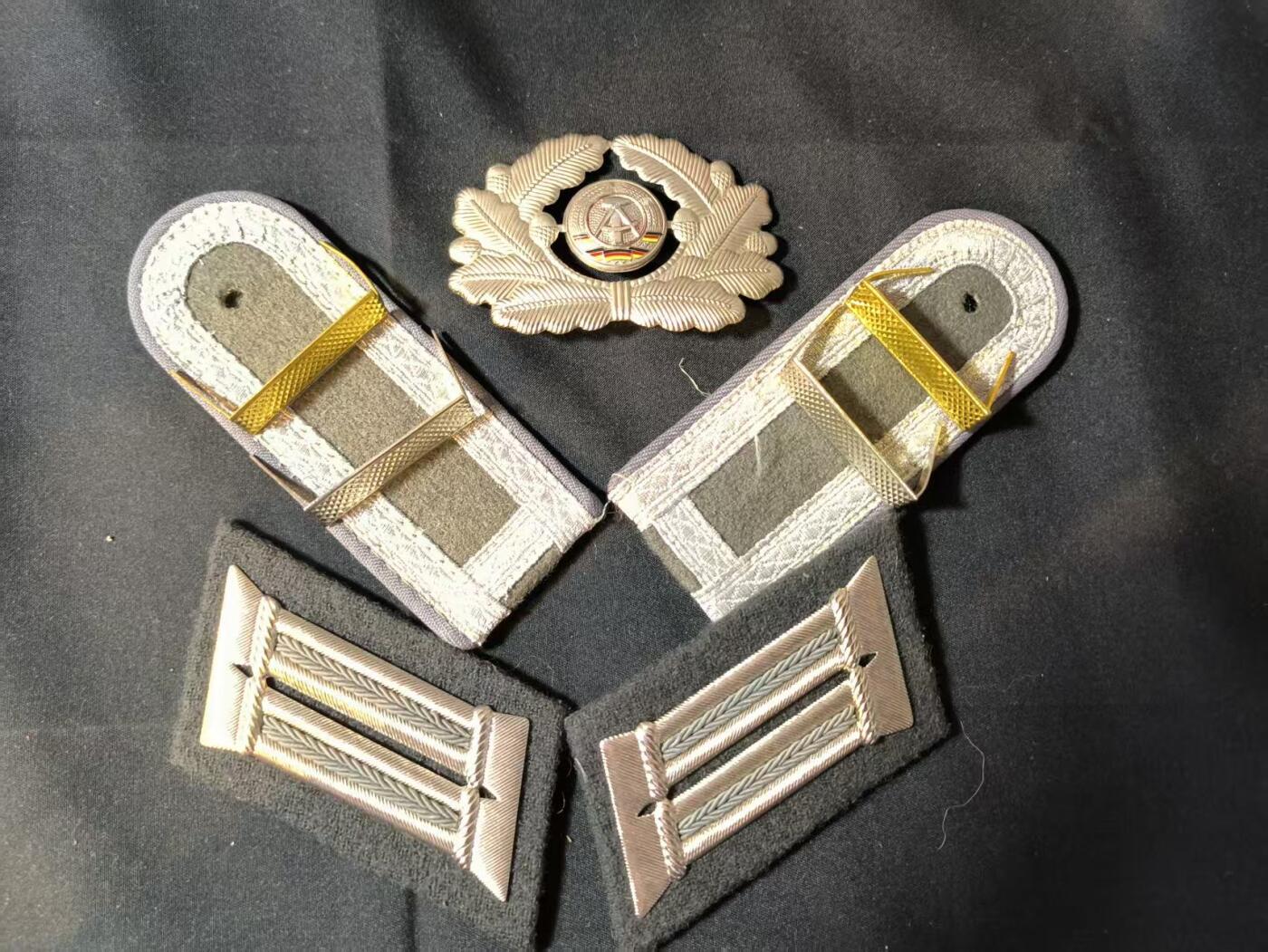 云宸嘉赏-勋臻佳藏四月精品甄选场次（低佣 一元一手） 民主德国人民军配饰套装