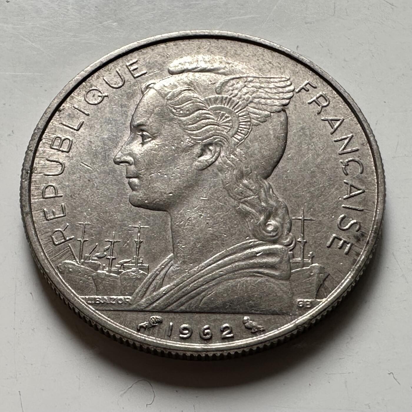 🌹外币初藏🌹🐯2026年第40场   每周二四六晚8️⃣点 世界钱币 法属留尼汪 1962年 50法郎 
