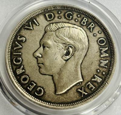 文馨钱币收藏第 299 场，长期接代拍业务 - 1937 年英国乔治六世 1 克朗大银币 倒闭公司评级 AU58 分，评级币真假不退不换，需要原图私信后台