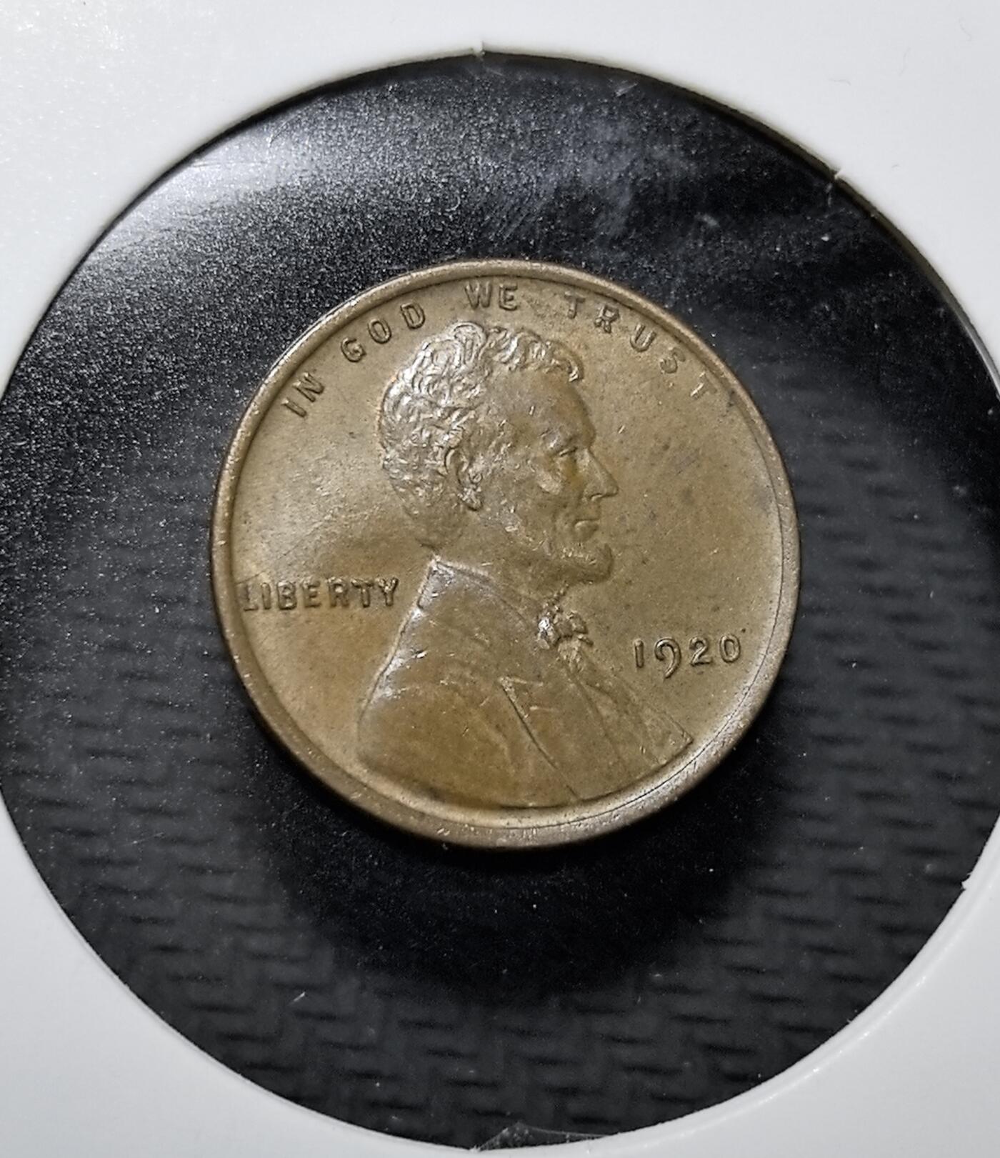 外国优质老铜币纪念币银币专场，周六晚上九点倒数截拍，满百包邮，周日发货,可寄存半年，喜欢朋友微信扫描二维码可直接参拍 极美品美国1920 年林肯小麦 1 美分铜币