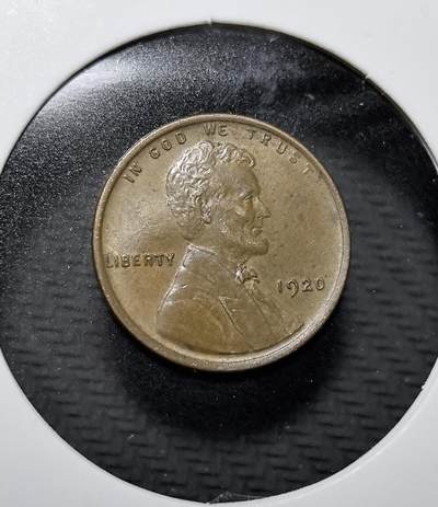 外国优质老铜币纪念币银币专场，周六晚上九点倒数截拍，满百包邮，周日发货,可寄存半年，喜欢朋友微信扫描二维码可直接参拍 - 极美品美国1920 年林肯小麦 1 美分铜币