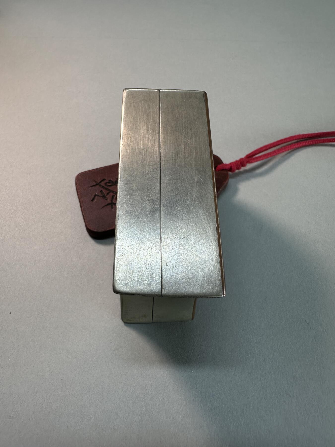 民国老白铜瓦当形草虫芭蕉竹纹铜墨盒 底款荣宝 传世良美品 文房雅器（非荣宝斋真品）