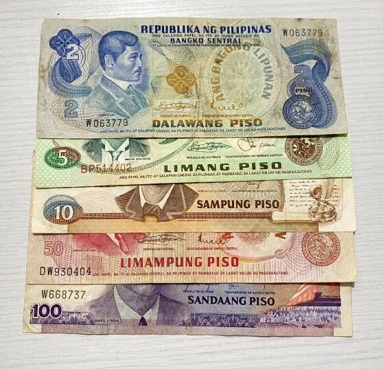 菲律宾2- 100比索5张套(旧票)