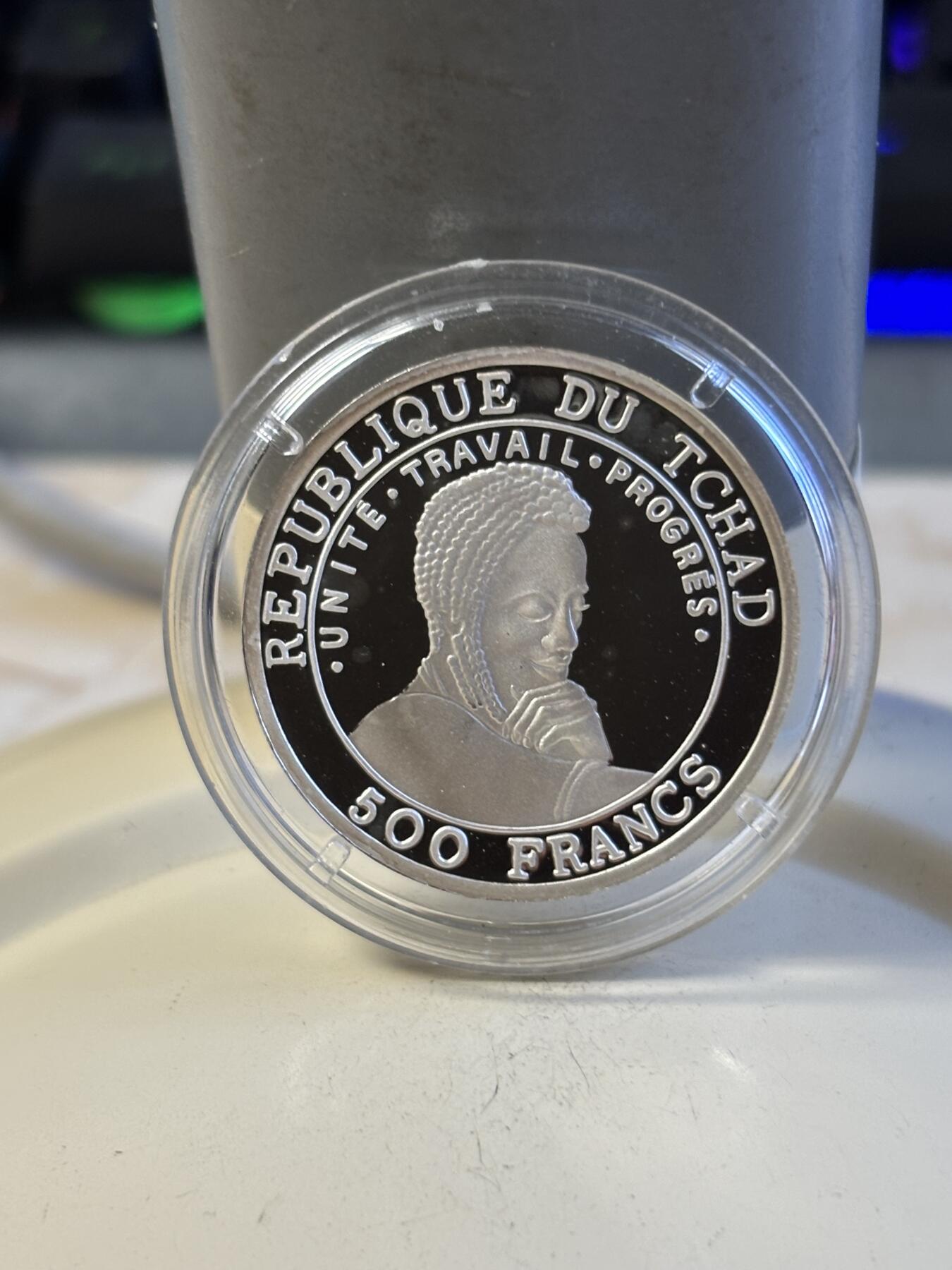 第197期拍卖 乍得2000年千禧年系列非洲地图精制纪念银币，999银，12克