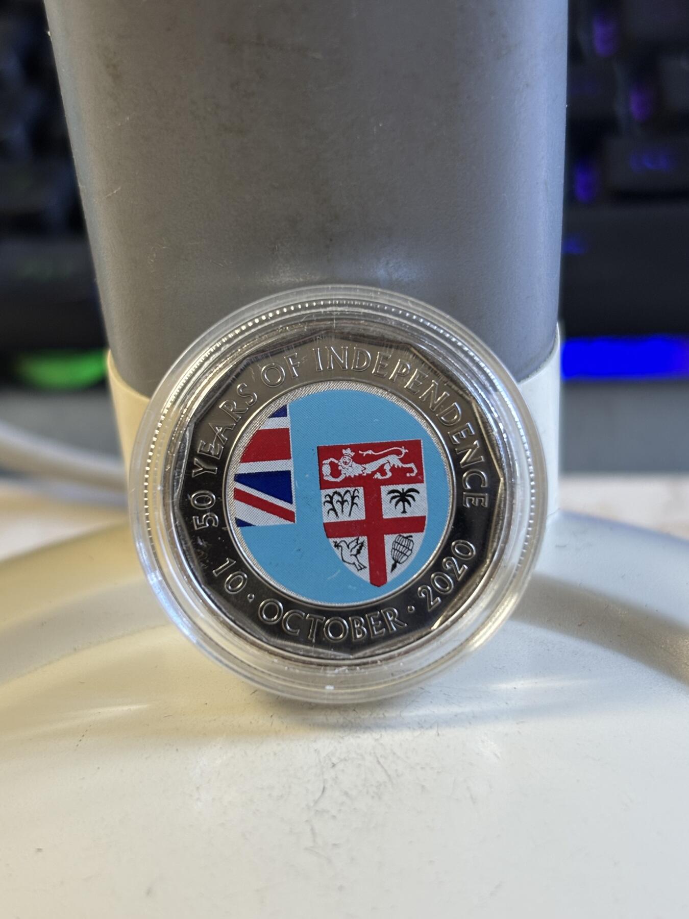 第197期拍卖 斐济2020年独立50周年50分彩色纪念币