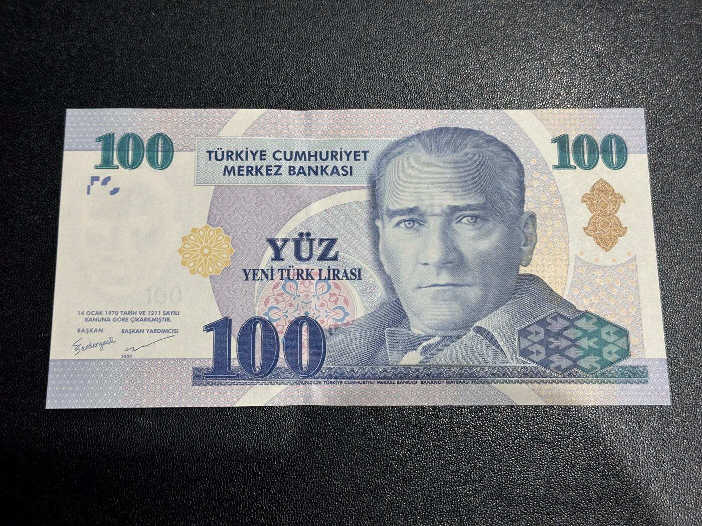 《外钞收藏家》第六百二十六期（精品场）（长期征集拍品、欢迎藏友们联系合作） 2005年土耳其100 全新UNC 无47 初版