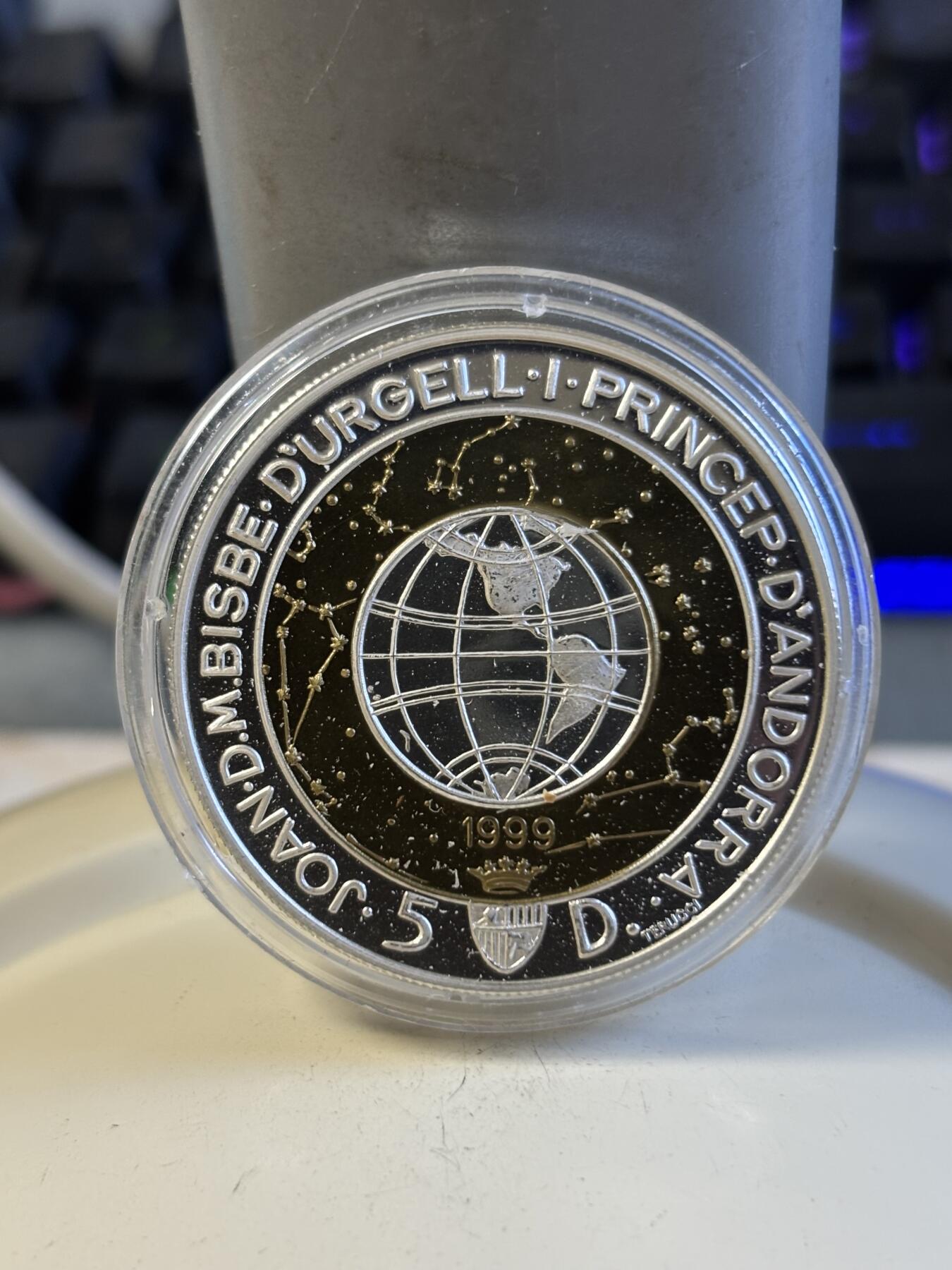 第197期拍卖 安道尔1999年千禧年双色纪念银币，有氧化，925银，1盎司