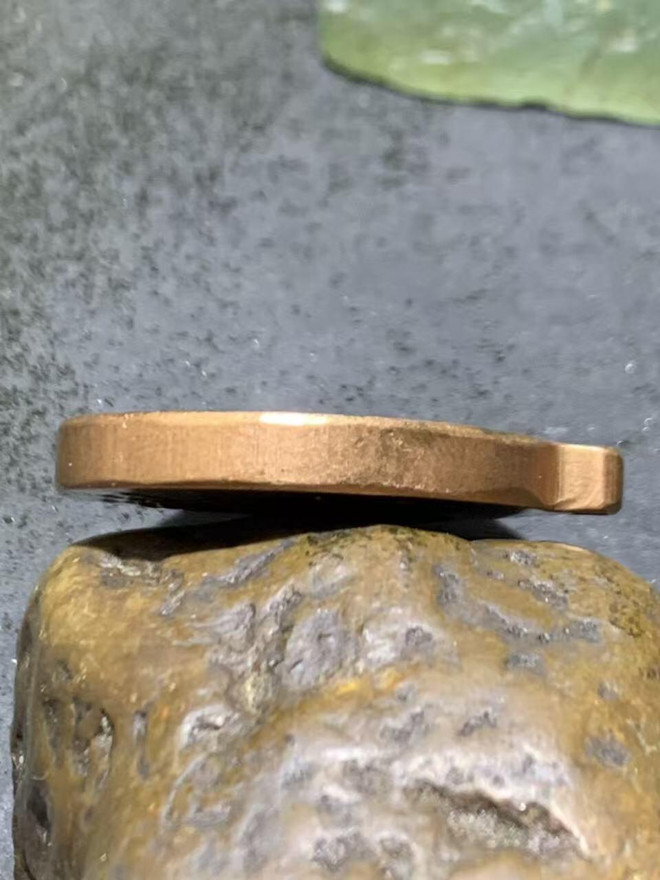 精美高精度紫铜九宫八卦护身牌一个