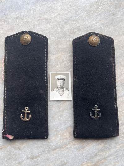 苏式徽章一对，少见的早期版本 - 苏式徽章一对，少见的早期版本