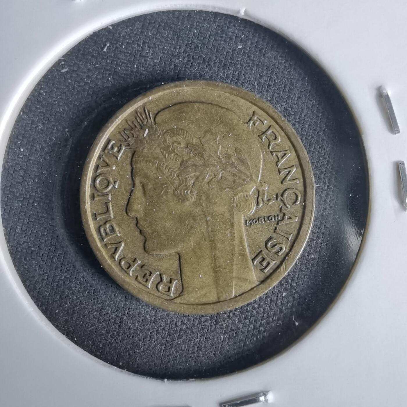 沼泽如烟--第1049场 法国1941年50分