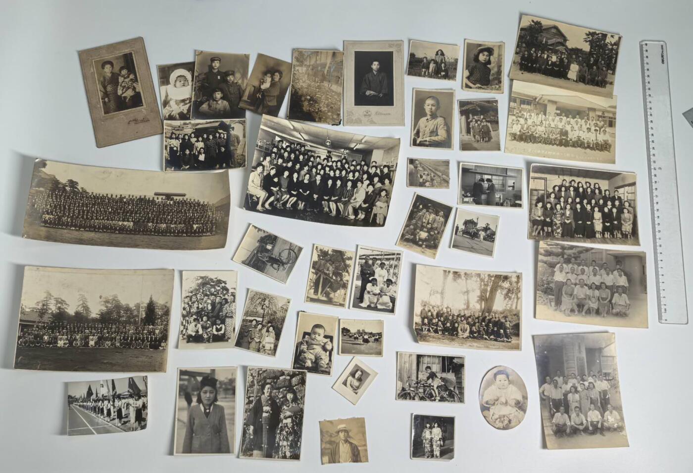 小驴勋章奖章收藏4月11日周六晚六点拍卖（珍爱和平，收藏战争，铭记历史，勿忘国耻，忠党爱国。有偿代拍，送拍规则在简介最后，参拍须阅读规则后再参拍，关系到运费包装发货时效真假辨别等关键信息，拍卖时不再发原图，看大图店主微信码在拍卖店铺介绍里）