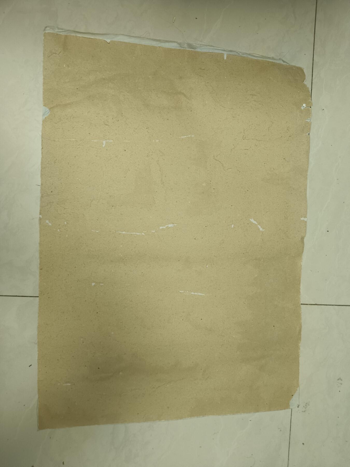 著名书法家何大齐 书法一幅54*38cm（1940- ）毕业于北京师范学院中文系，自1964年起从事绘画与书法教学工作，1998年获评北京市特级教师，曾任北京教育学院石景山分院教科所科研员（已退休）。他在美术教育领域深耕三十余年，兼任北京美术教育理事、中国美术教育学会会员、北京市书法家协会会员等职务，其绘画教学成果被应用于二十余部教材编纂工作。