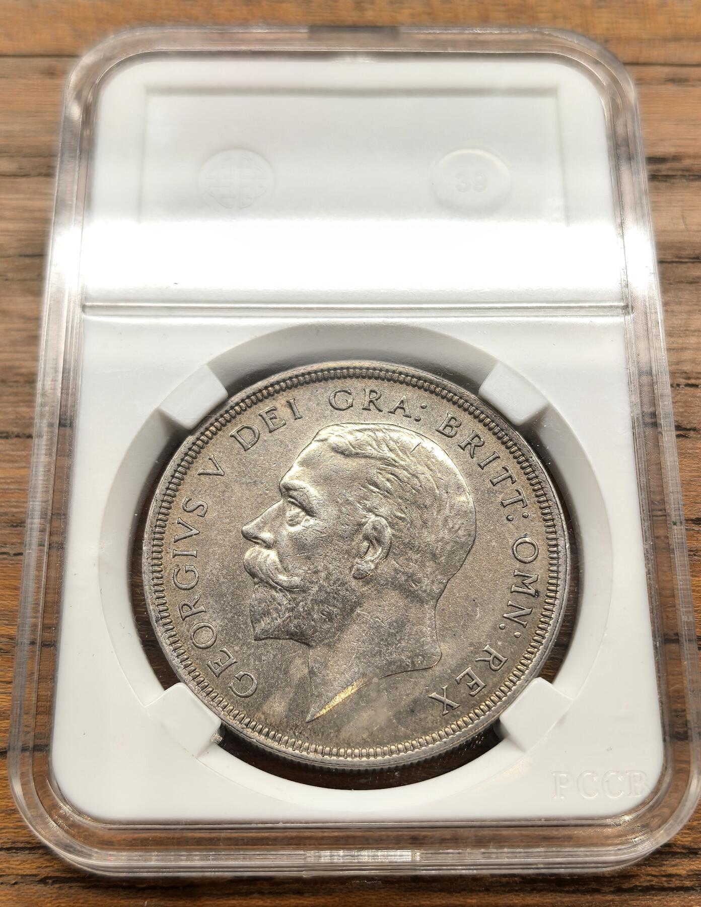 凡希社世界钱币微拍第三百二十二期 1933英国乔五花冠克朗大银UNC