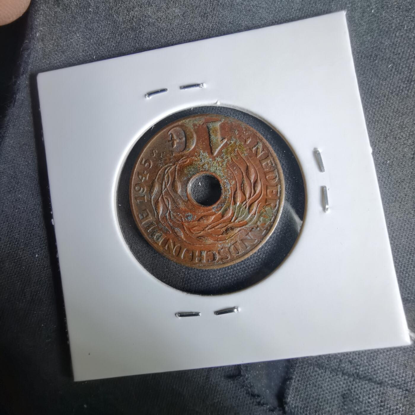 沼泽如烟--第1049场 荷属东印度1945年1分