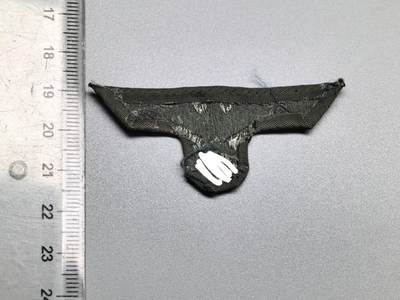 小驴勋章奖章收藏4月18日周六晚六点拍卖（珍爱和平，收藏战争，铭记历史，勿忘国耻，忠党爱国。有偿代拍，送拍规则在简介最后，参拍须阅读规则后再参拍，关系到运费包装发货时效真假辨别等关键信息，拍卖时不再发原图，看大图店主微信码在拍卖店铺介绍里或者找我要） 现代工艺品 国防军鹰徽 非原品