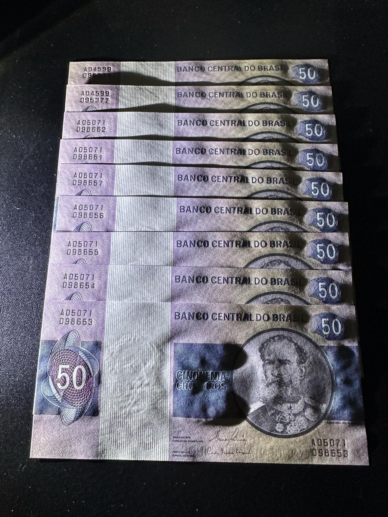 《外钞收藏家》第六百二十六期（精品场）（长期征集拍品、欢迎藏友们联系合作） 巴西1980年50克鲁塞罗九张（该品种较少，大票浮）	UNC 有几张角有轻微荧光反应