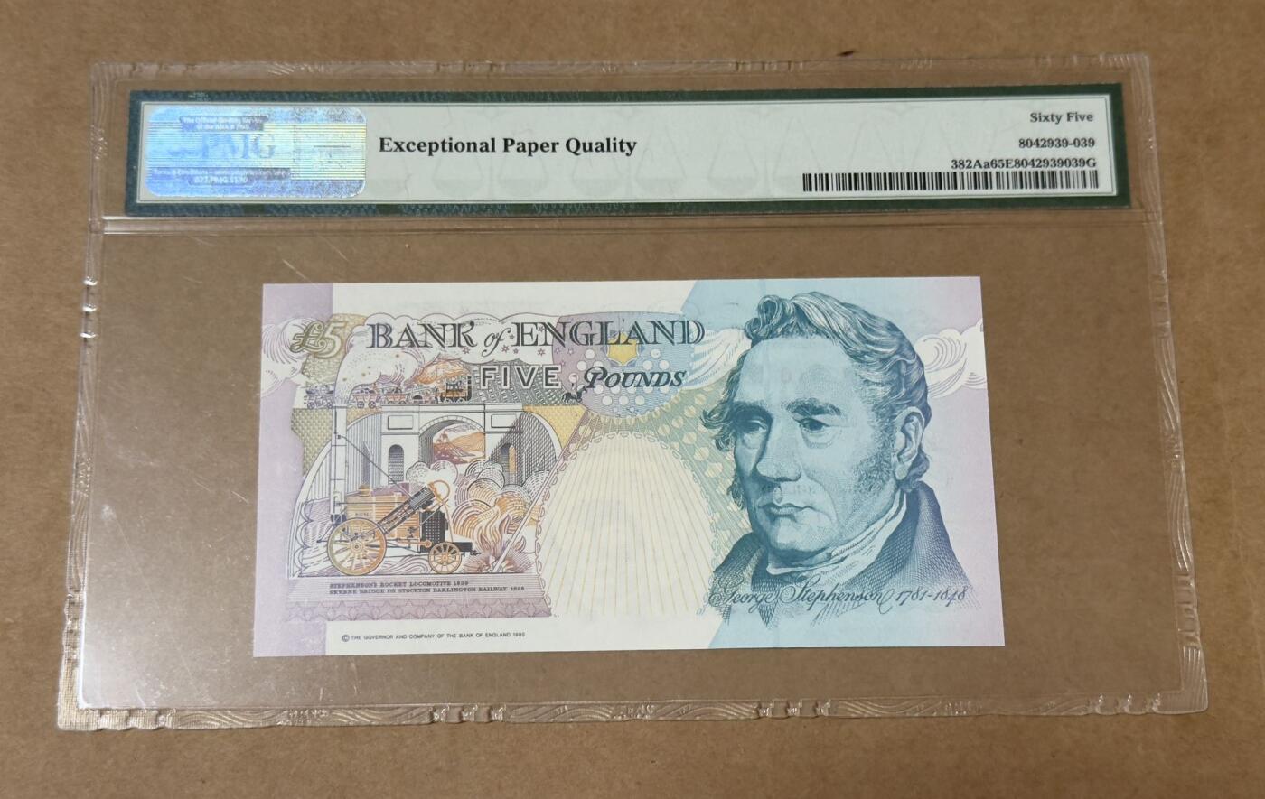 【礼羽收藏】🌏世界钱币拍卖第132期 97版香港回归5英镑皇冠版无4.7PMG65分