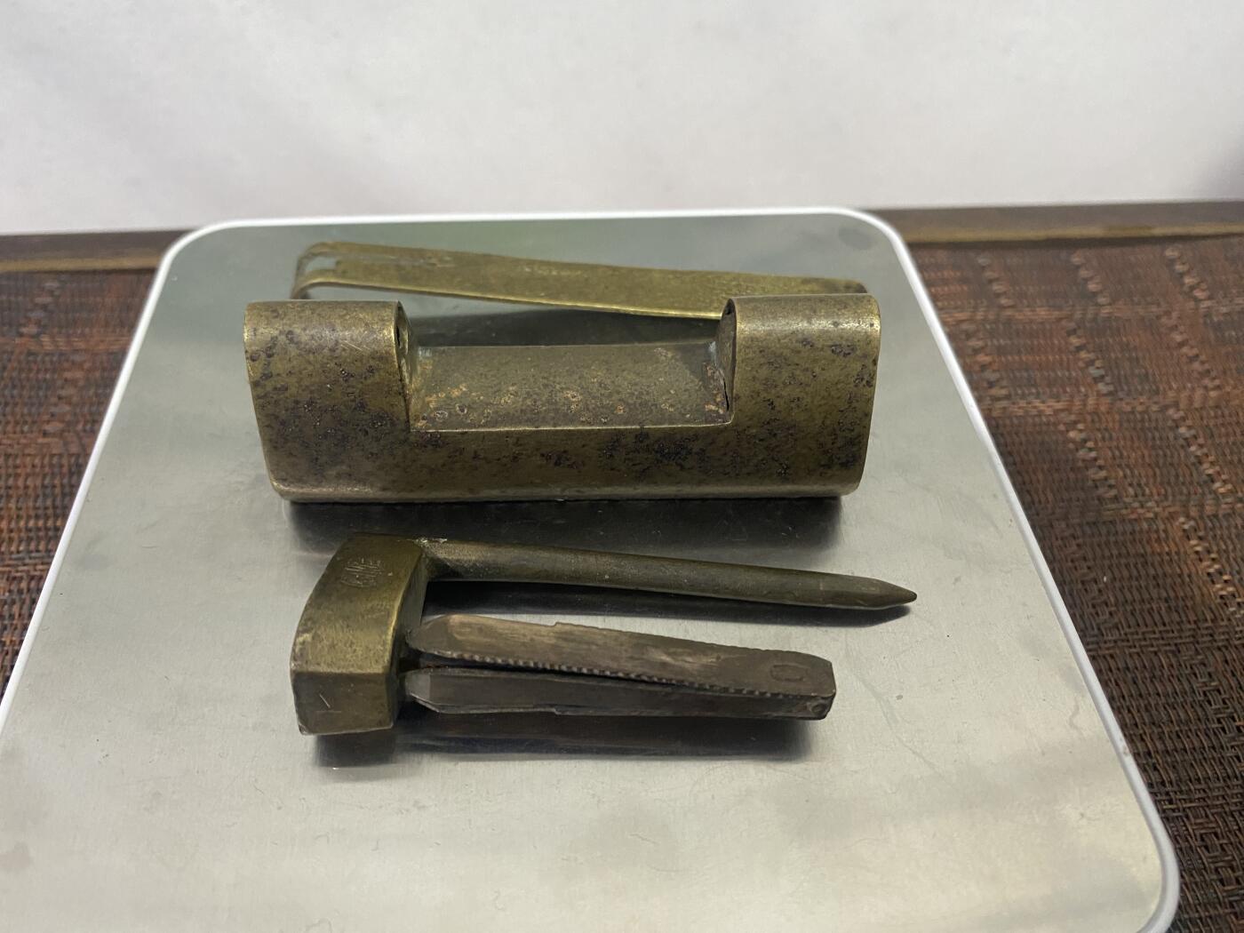 江南杂件场 钢锁带款