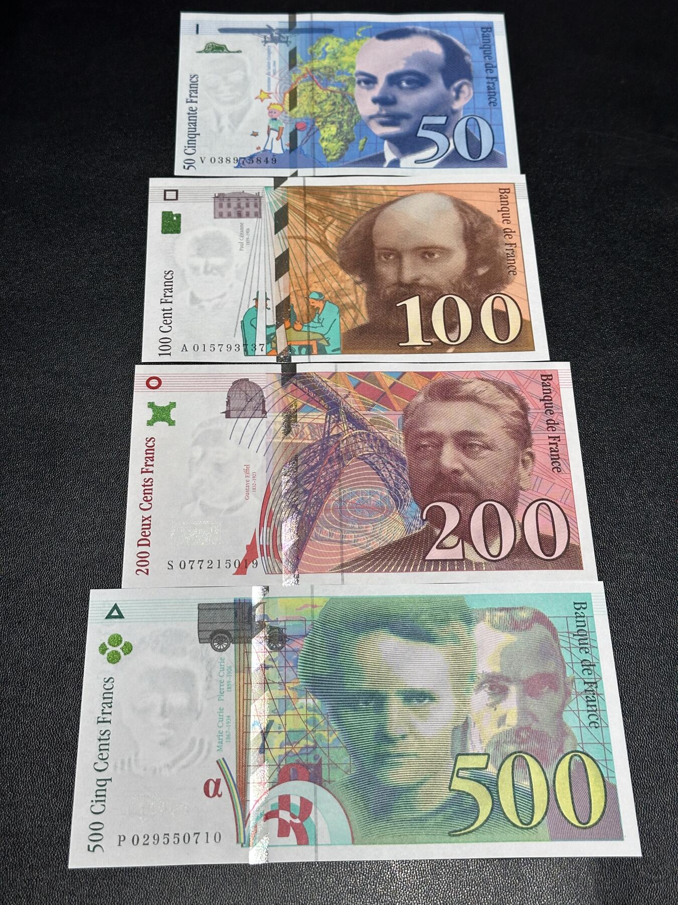 《外钞收藏家》第六百二十六期（精品场）（长期征集拍品、欢迎藏友们联系合作） 法国末版50-500法郎 四张一起 全新 500法郎轻微可忽略荧光反应