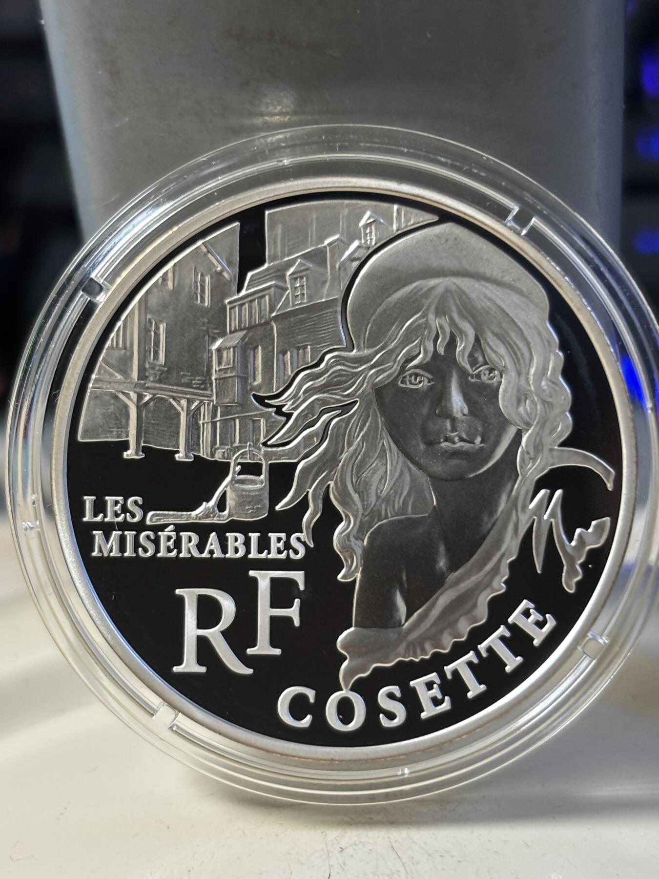 第197期拍卖 法国2011年纪念银币3枚套，900银，22.2克*3，发行10000枚