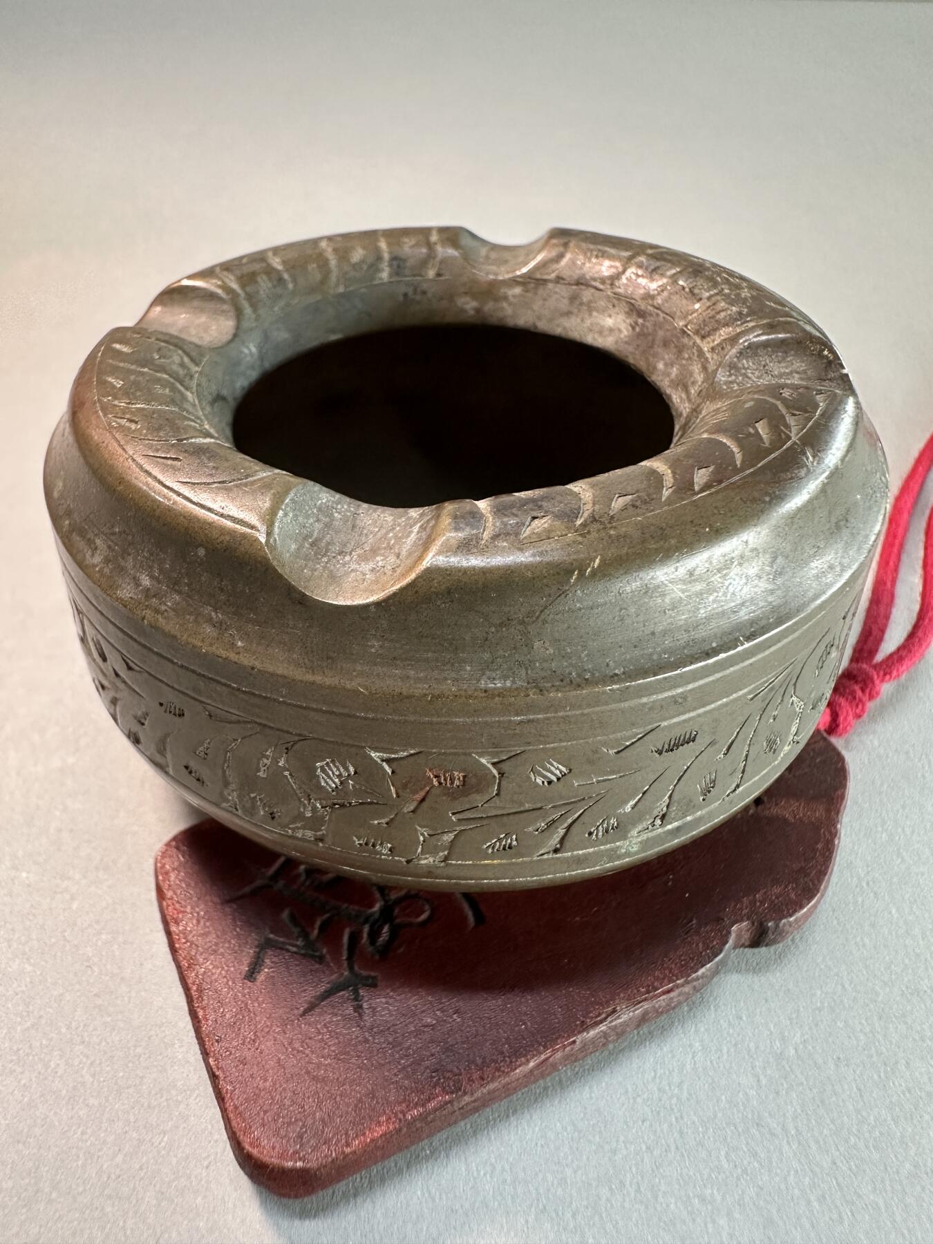 民国至建国初老黄铜刻花铜烟灰缸 传世良美品 包老保真 烟具雅器