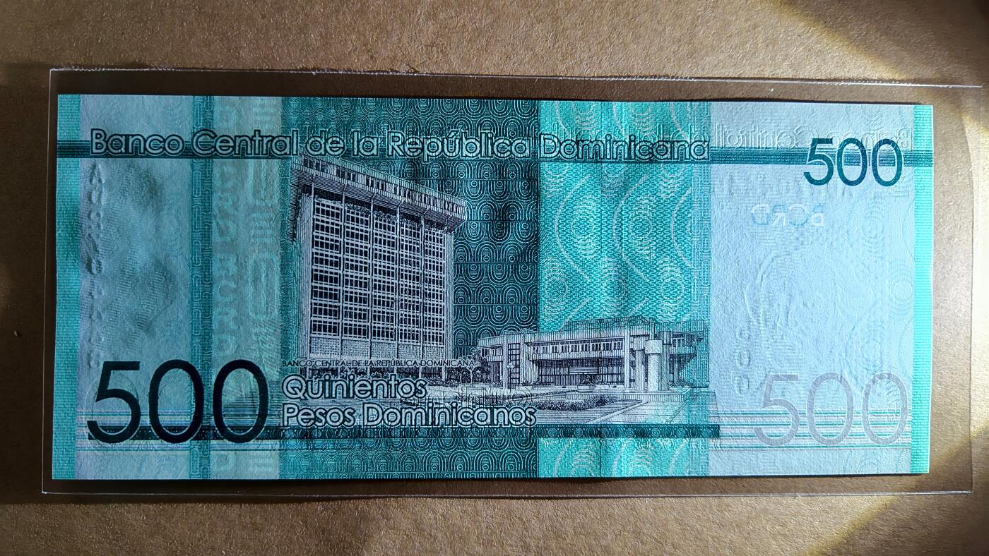 【礼羽收藏】🌏世界钱币拍卖第132期 全新 2017年 多米尼加 500 比索 银行成立70年纪念钞 稀少