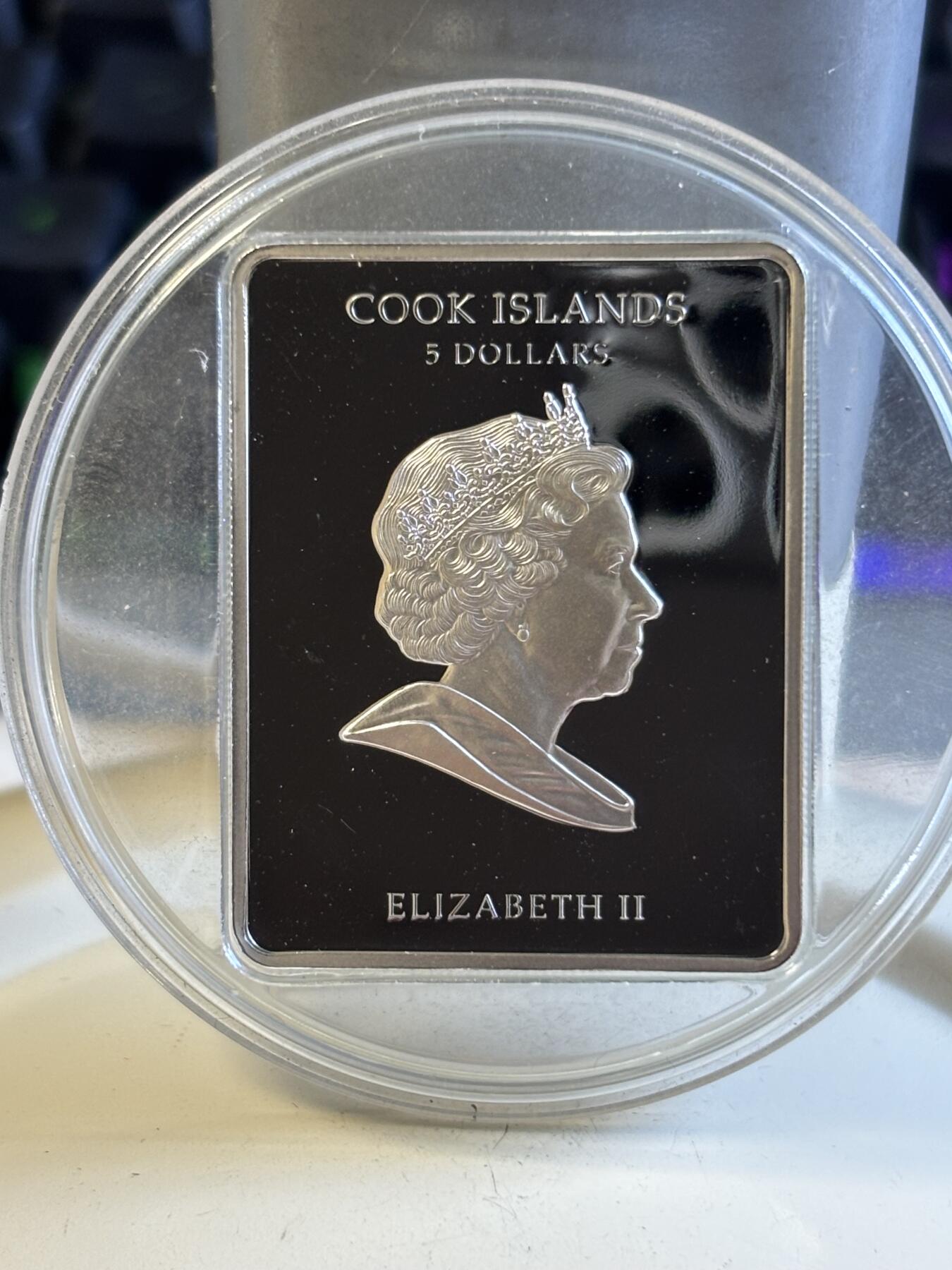 第197期拍卖 库克2009戴珍珠耳环的少女弗美尔镶珍珠矩形银币,925银，25克，发行5000枚