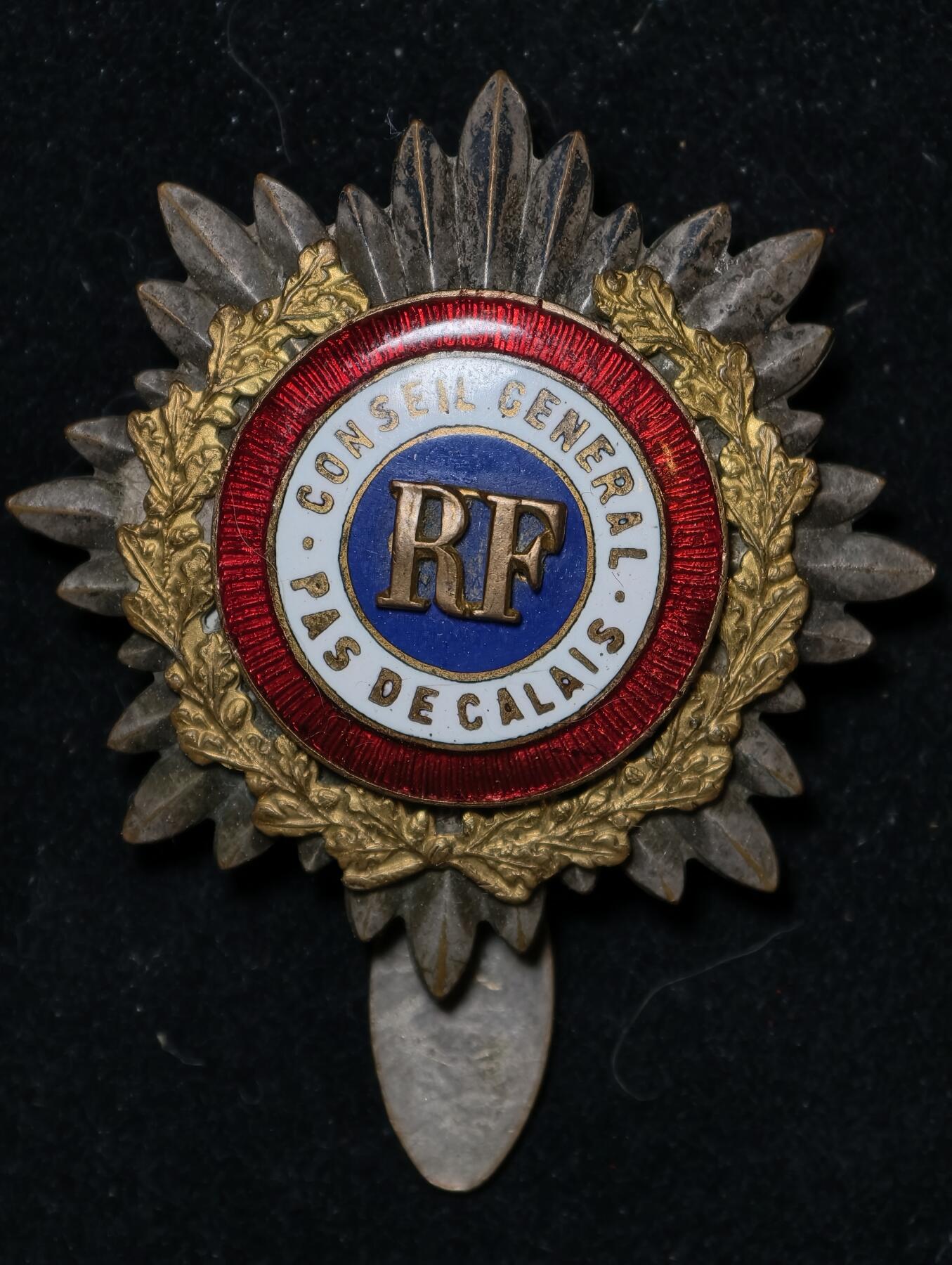 凯旋世界勋赏（第23期）（欢迎送拍）（对拍品有疑问请询问客服，不接受到手刀，出价默认拍品品相。请认真阅读拍卖规则！出价默认已认可！）（收到货请录制开箱视频，无视频概不处理问题。） 。