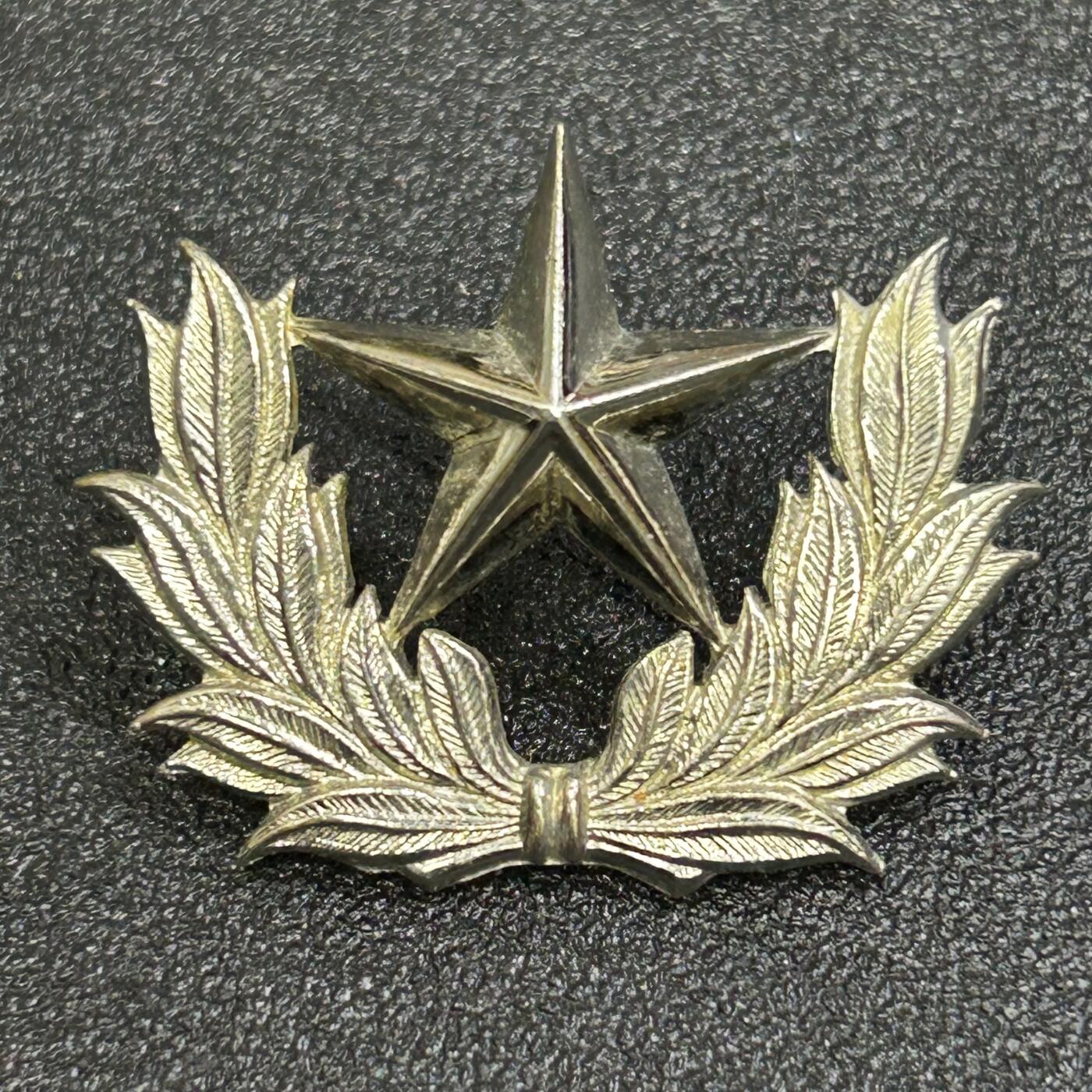 西秦中古拍卖第八十四期  泰国皇家武装力量少尉军衔 帽徽用