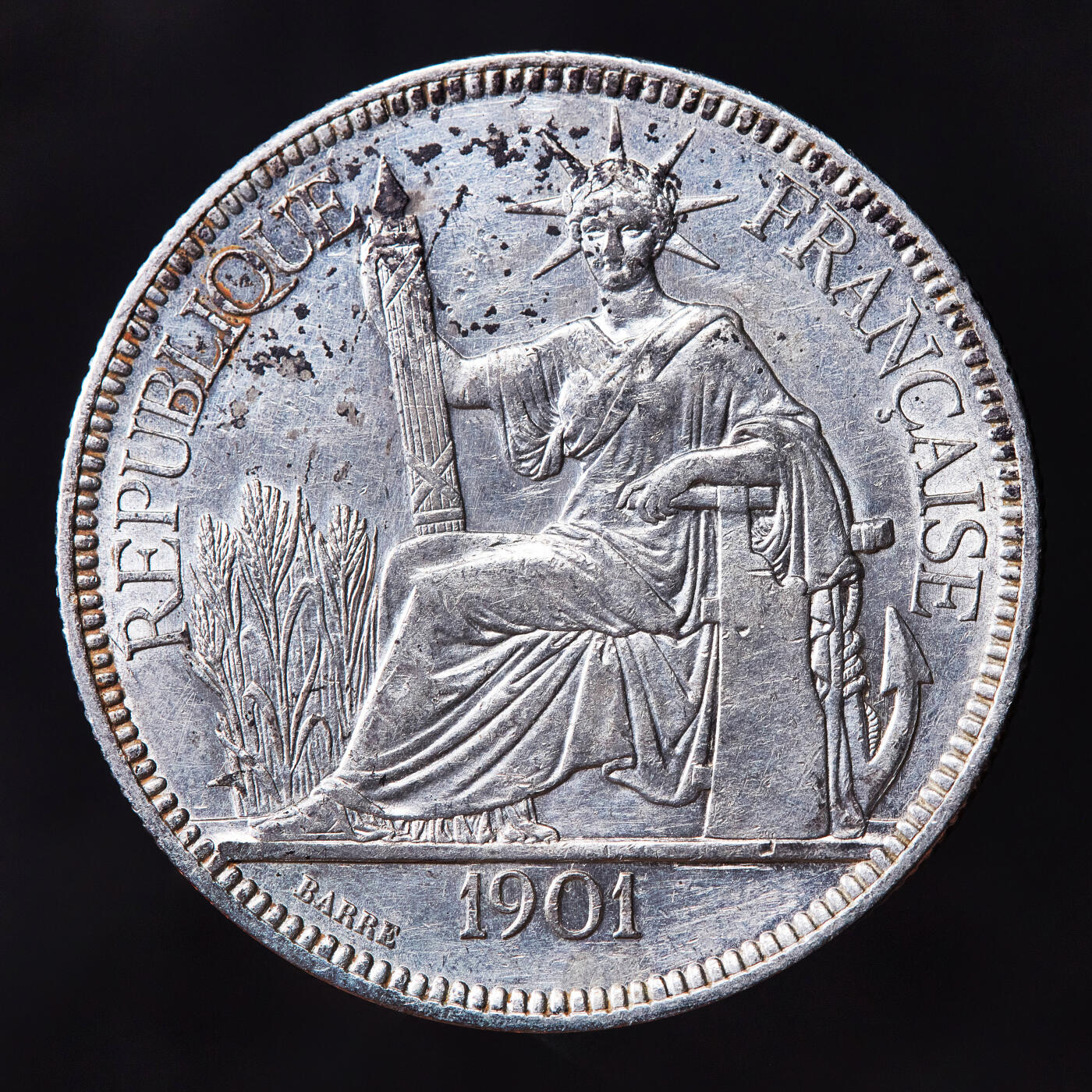 【俄甄集藏】满园春色-2026年(051)04-22星期三 晚 19:30 全场包邮 法属印度支那1901年A版1皮阿斯特坐洋大银币，原光品相