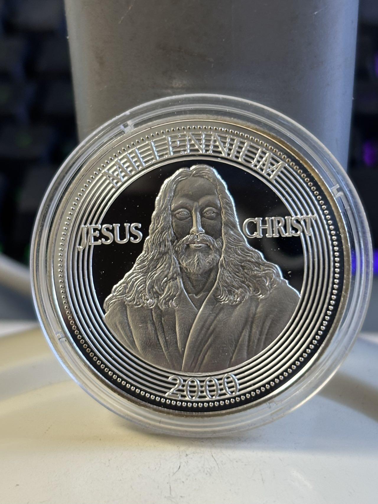 第197期拍卖 刚果2000年千禧年系列丢勒自画像精制纪念银币，925银，20克，有氧化，发行5000枚