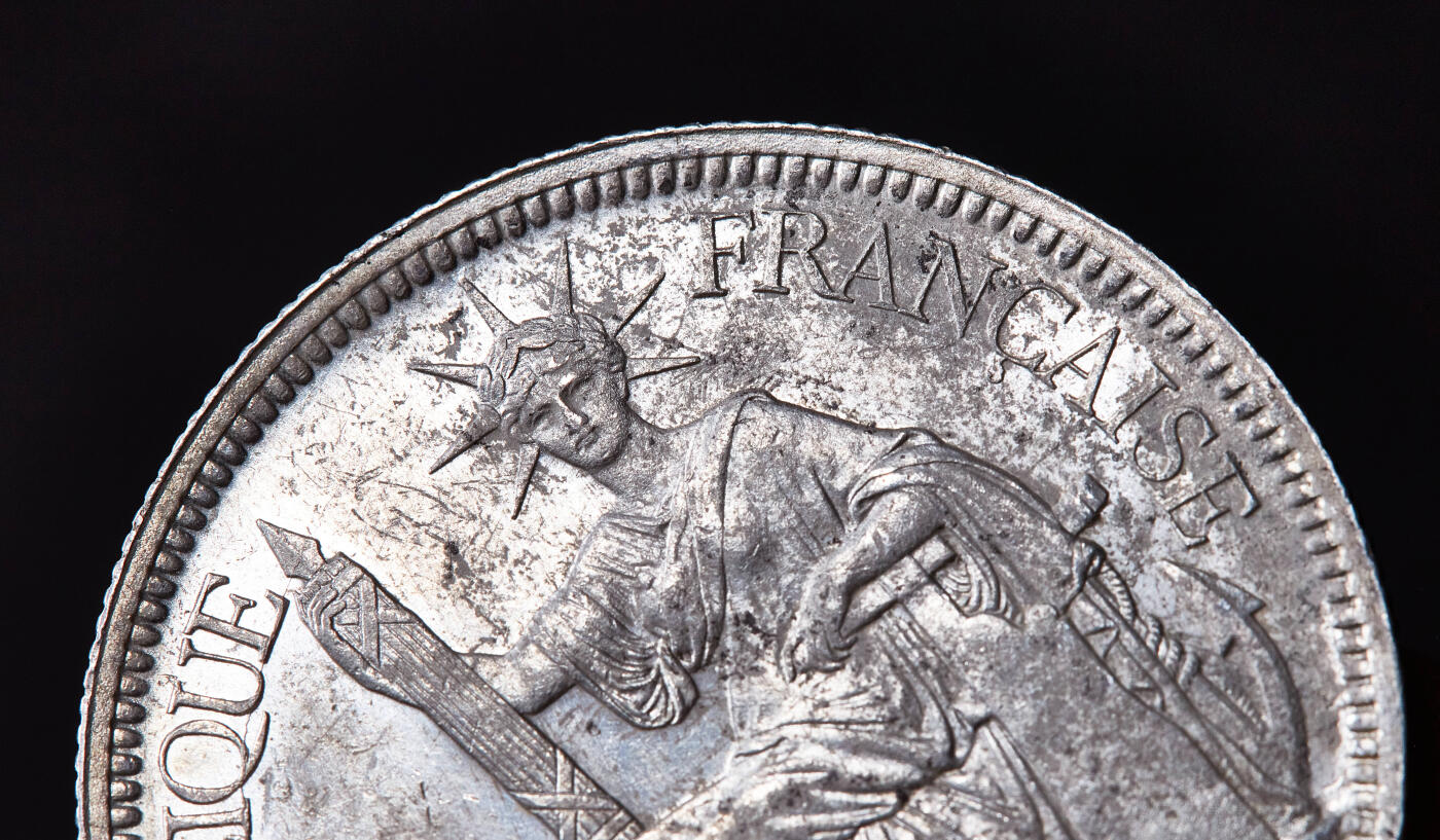 【俄甄集藏】满园春色-2026年(051)04-22星期三 晚 19:30 全场包邮 法属印度支那1894年A版1皮阿斯特加重坐洋大银币，全脸难得，原光品相