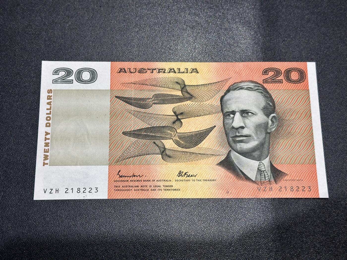 《外钞收藏家》第六百二十六期（精品场）（长期征集拍品、欢迎藏友们联系合作） 澳大利亚纸币版 20元 全新UNC 无47