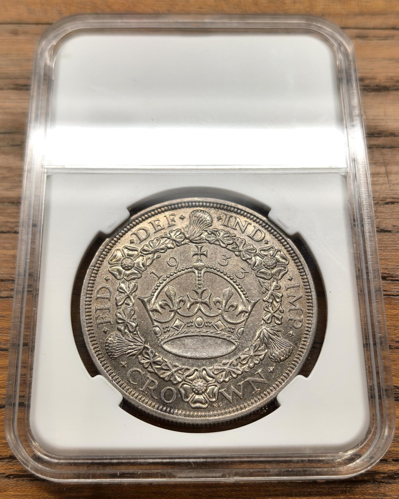 凡希社世界钱币微拍第三百二十二期 1933英国乔五花冠克朗大银UNC