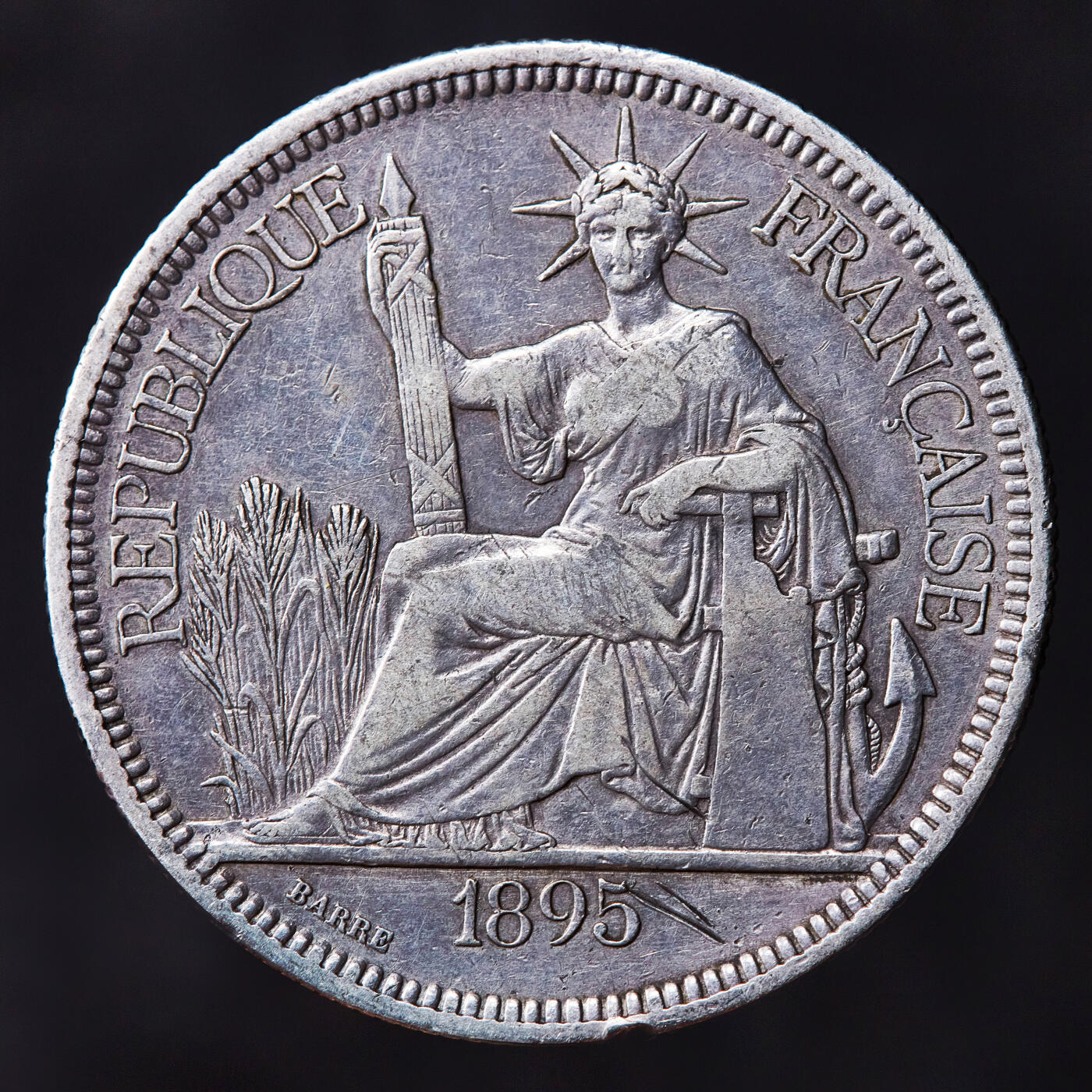 【俄甄集藏】满园春色-2026年(051)04-22星期三 晚 19:30 全场包邮 法属印度支那1895年A版1皮阿斯特加重坐洋大银币，原味状态，底板划伤