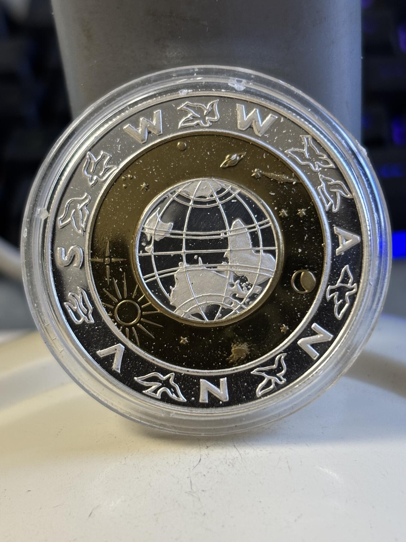 第197期拍卖 安道尔1999年千禧年双色纪念银币，有氧化，925银，1盎司