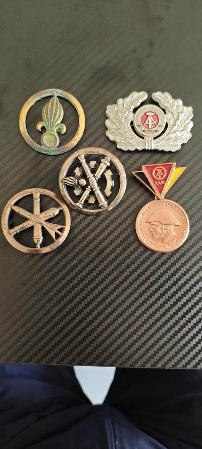 欧洲帽徽，奖章 - 欧洲帽徽，奖章