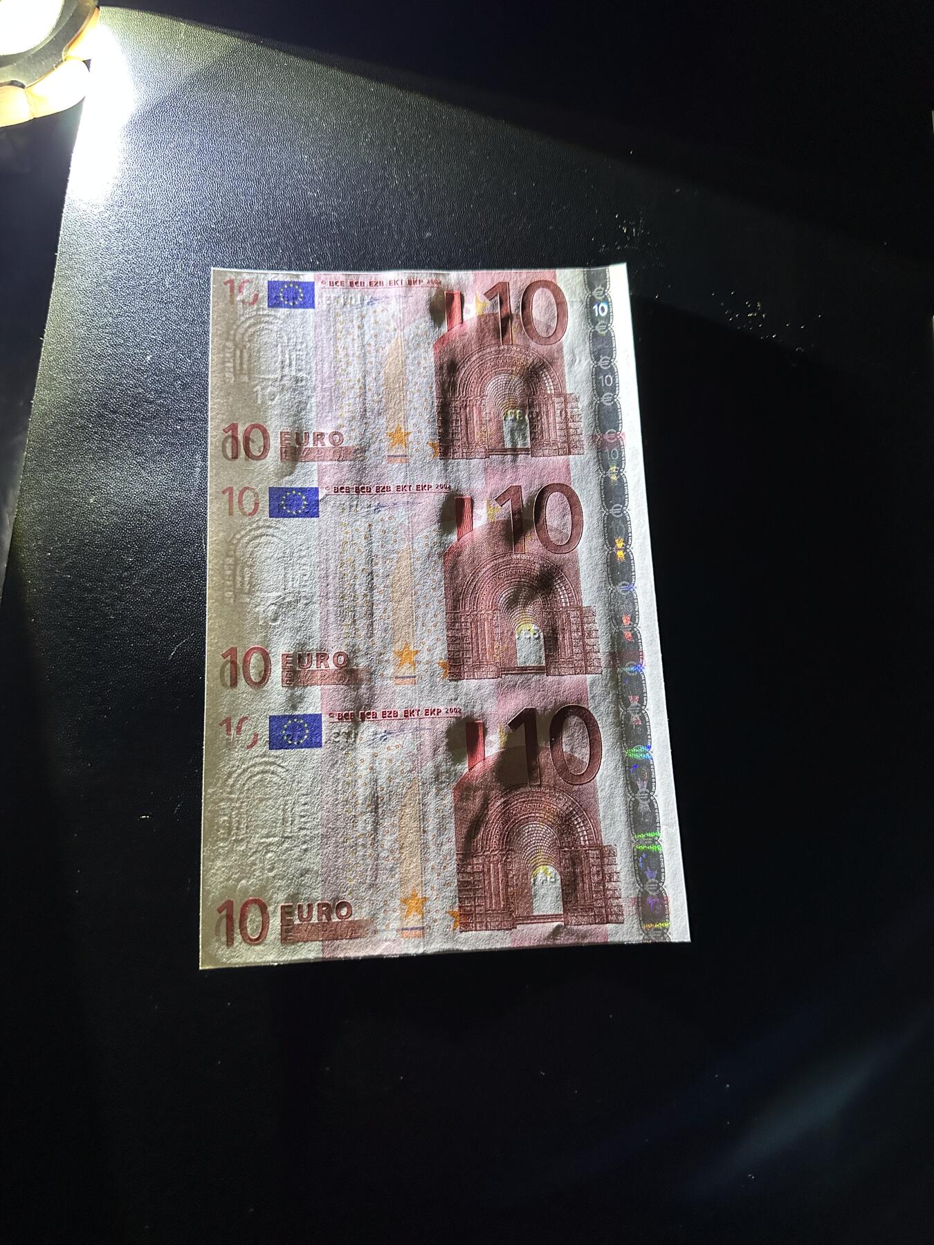 《外钞收藏家》第六百二十六期（精品场）（长期征集拍品、欢迎藏友们联系合作） 德国版一签10欧元 3连体 全新 底边轻微不绝