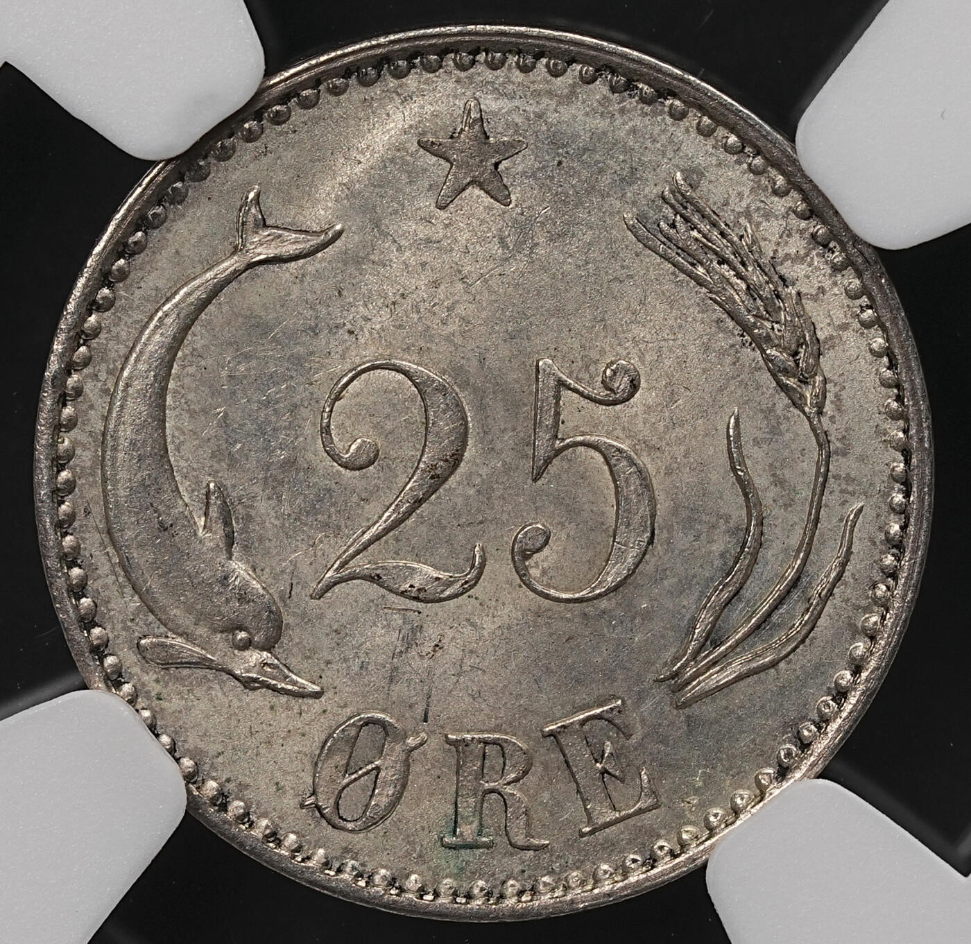 修遠堂世界钱币第111期 NGC MS64 1894年丹麦25欧尔银币